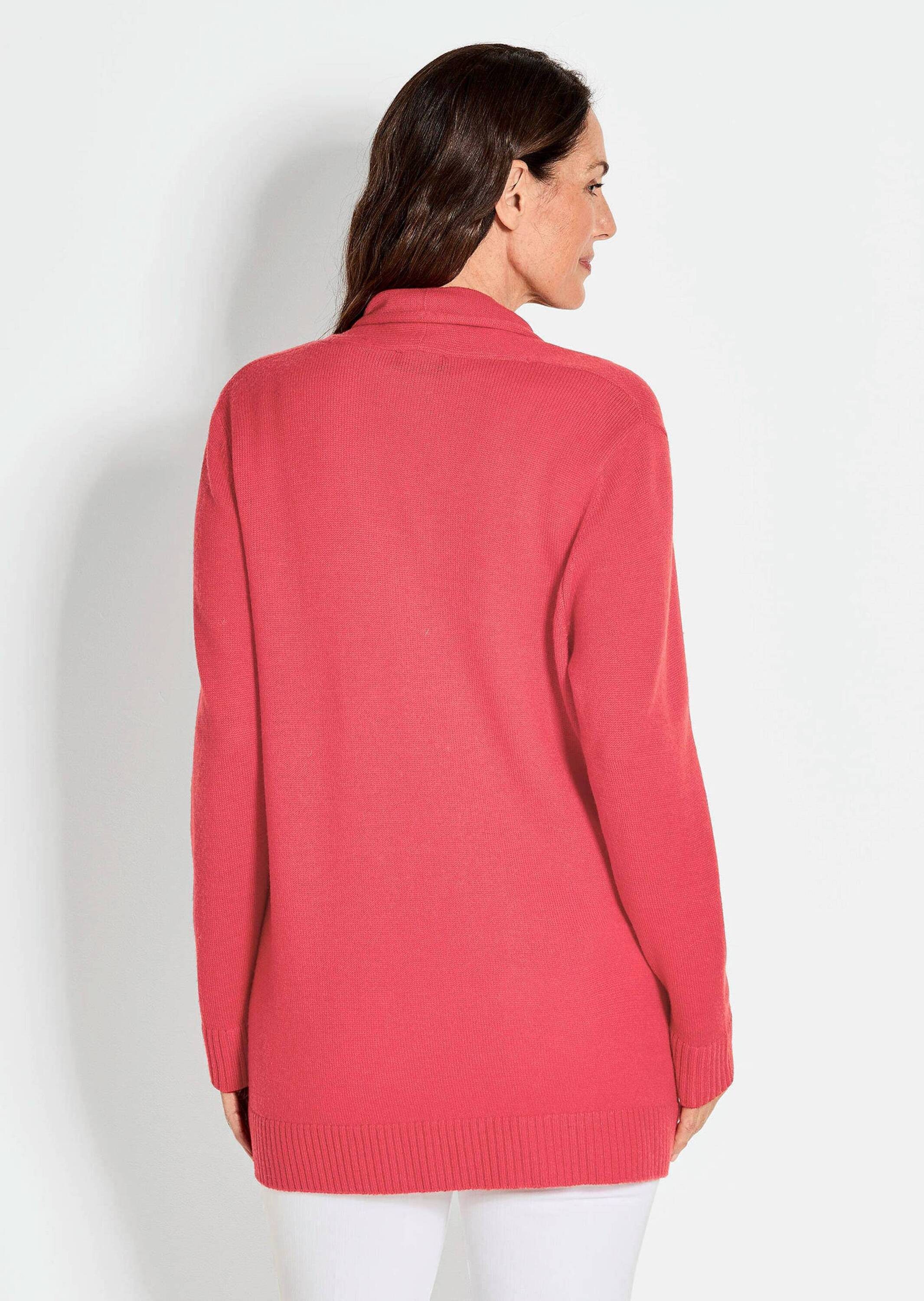 GOLDNER Strickjacke Kurzgröße: Langarm Cardigan aus Merino Damen Indoorjacke lang, offen tragbar, Langarm, weich, hüftbedeckend – Bild 3 von 5