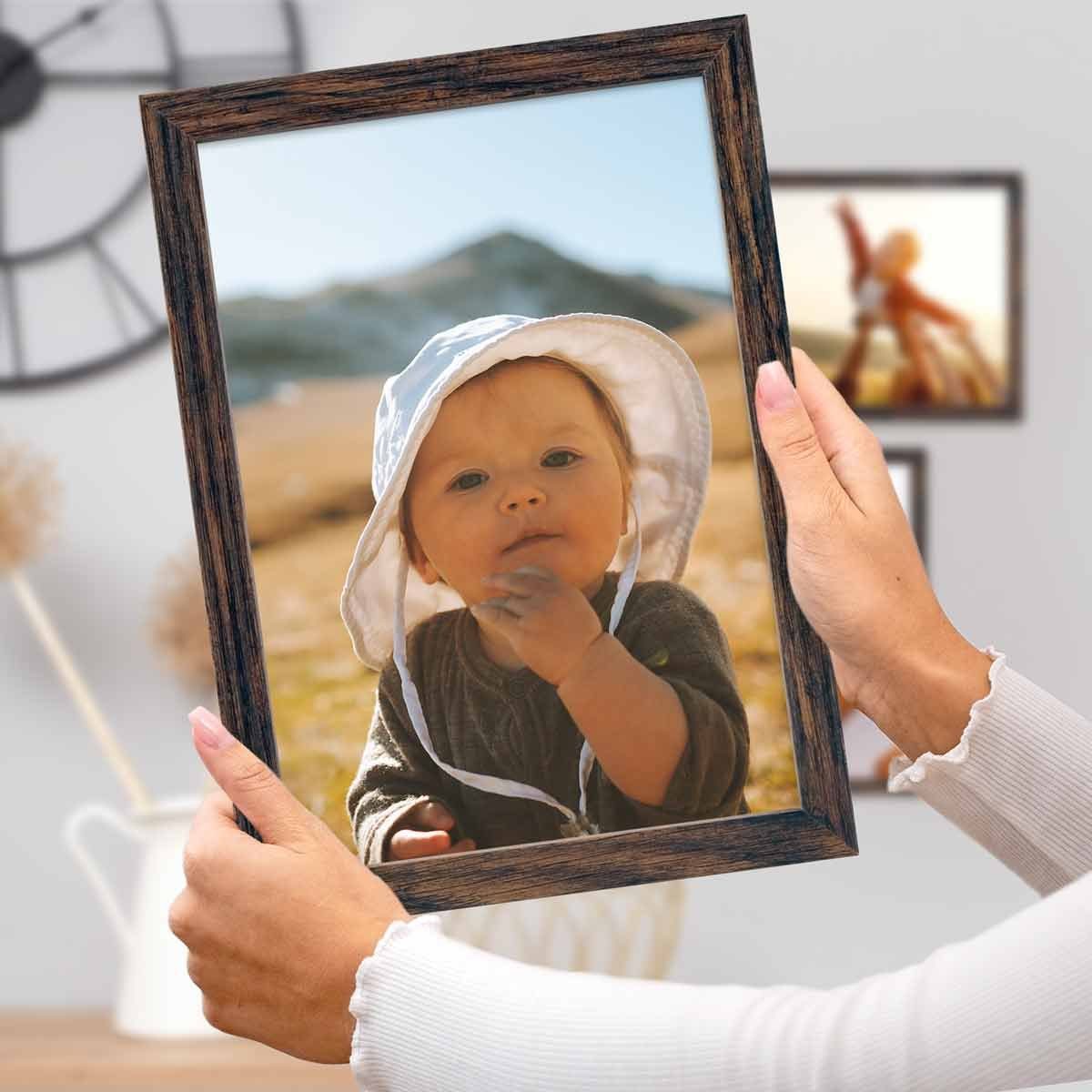 PHOTOLINI Bilderrahmen 3er Set modern mit bruchsicherem Acrylglas, Holz MDF, Fotos & Poster, für 3 Bilder (3er Set), Posterrahmen 20x25 cm zum Aufhängen & Aufst – Bild 4 von 5
