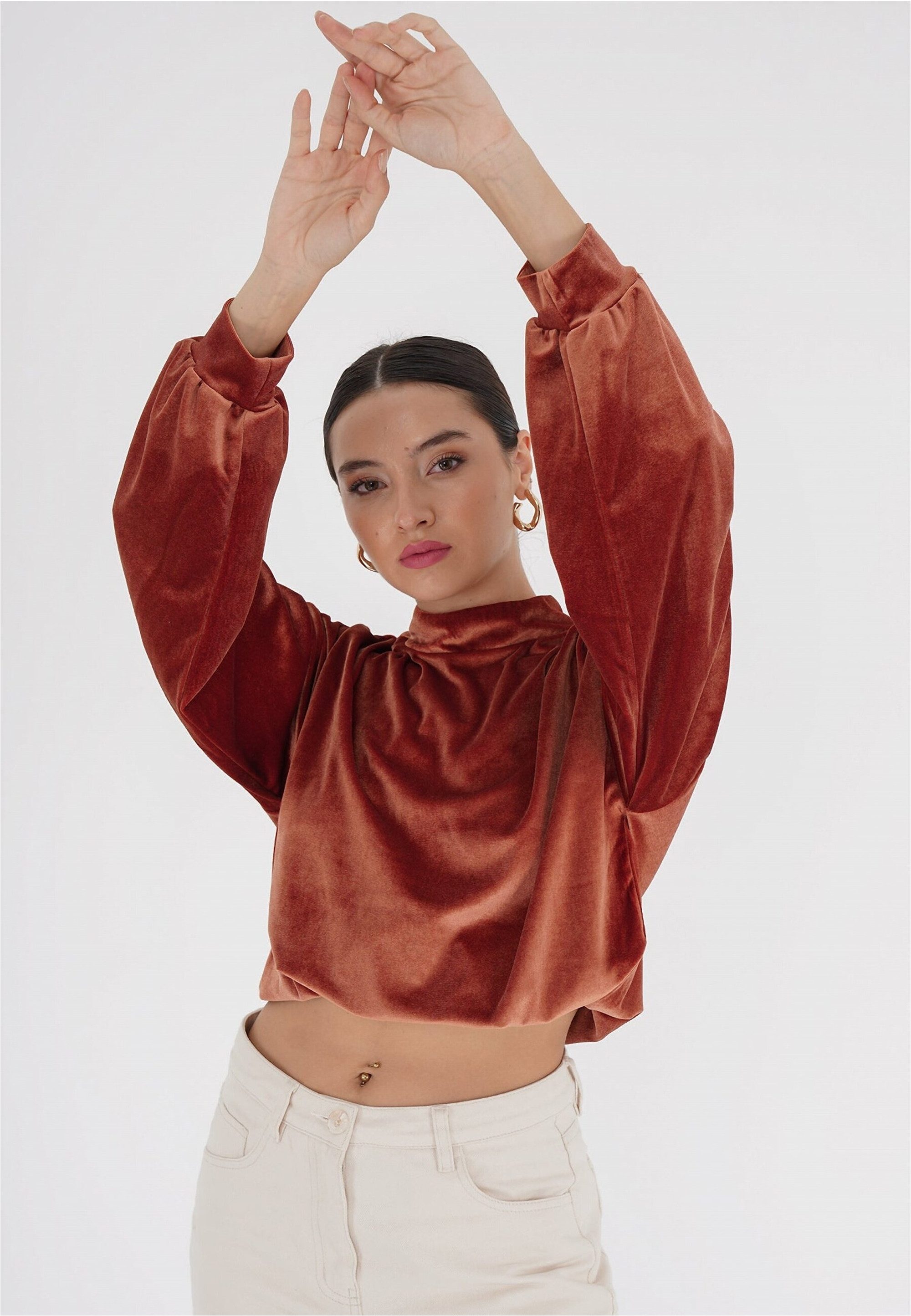 freshlions Klassische Bluse Remy (1-tlg) mit Knopfleiste im Nacken günstig online kaufen