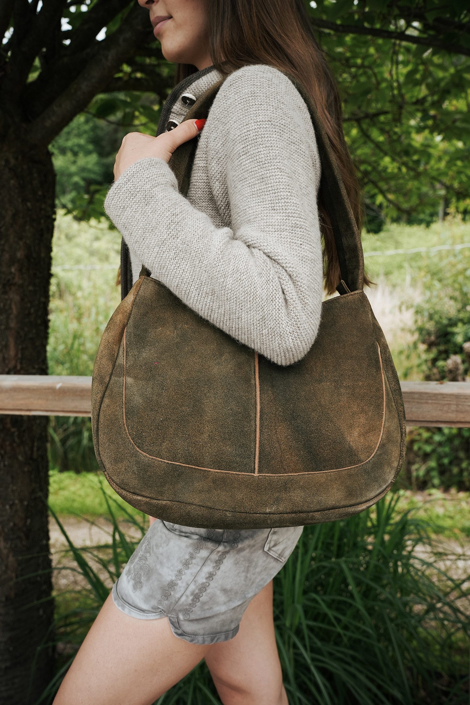 Der Trachtler Trachtentasche, Handtasche, Schultertasche, Echtes Ziegenleder, Veloursleder