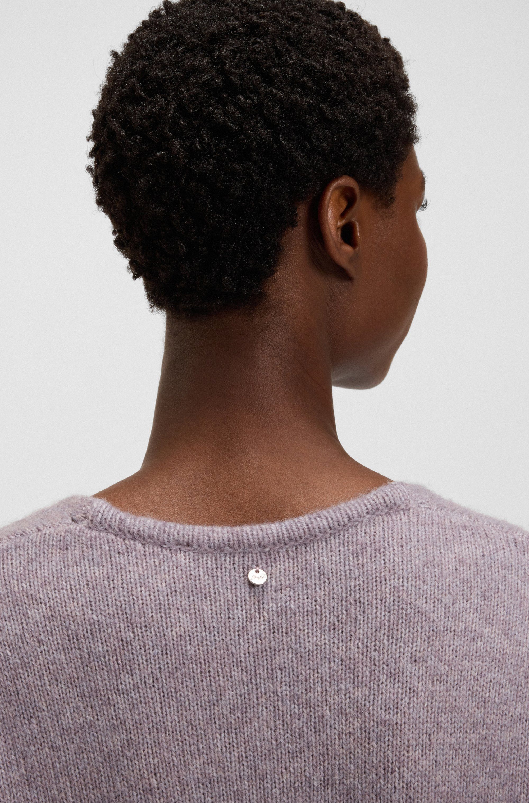 BOSS ORANGE Strickpullover Fondyssa Premium Damenmode im Relaxed Fit, V-Aus günstig online kaufen