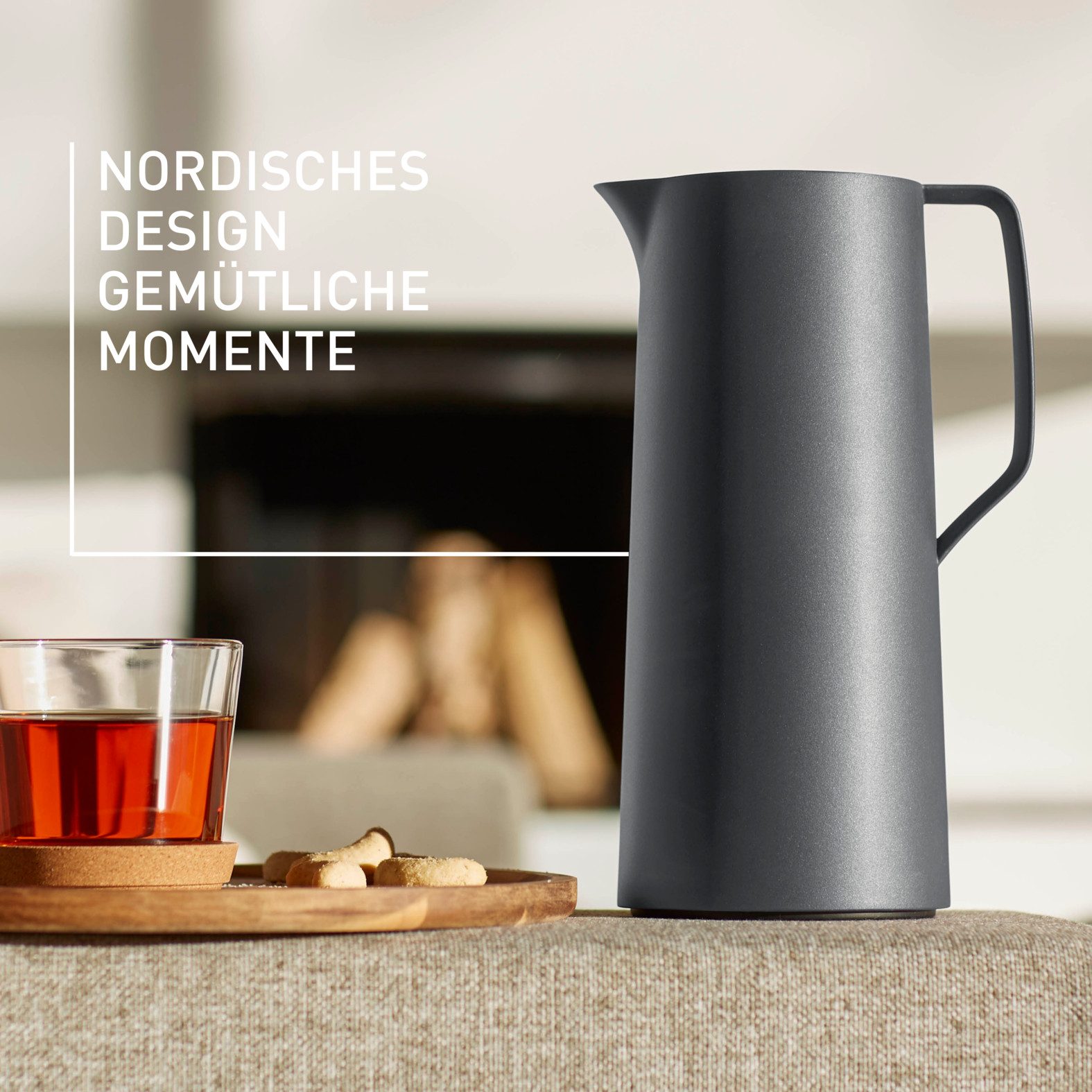 Emsa Isolierkanne Motiva in modernem Design, 100% auslaufsicher, Made in Germany, 1 l, (doppelwandiger Glasisolierkolben, bis zu 12h warm/24h kalt), Quick-Press – Bild 3 von 5