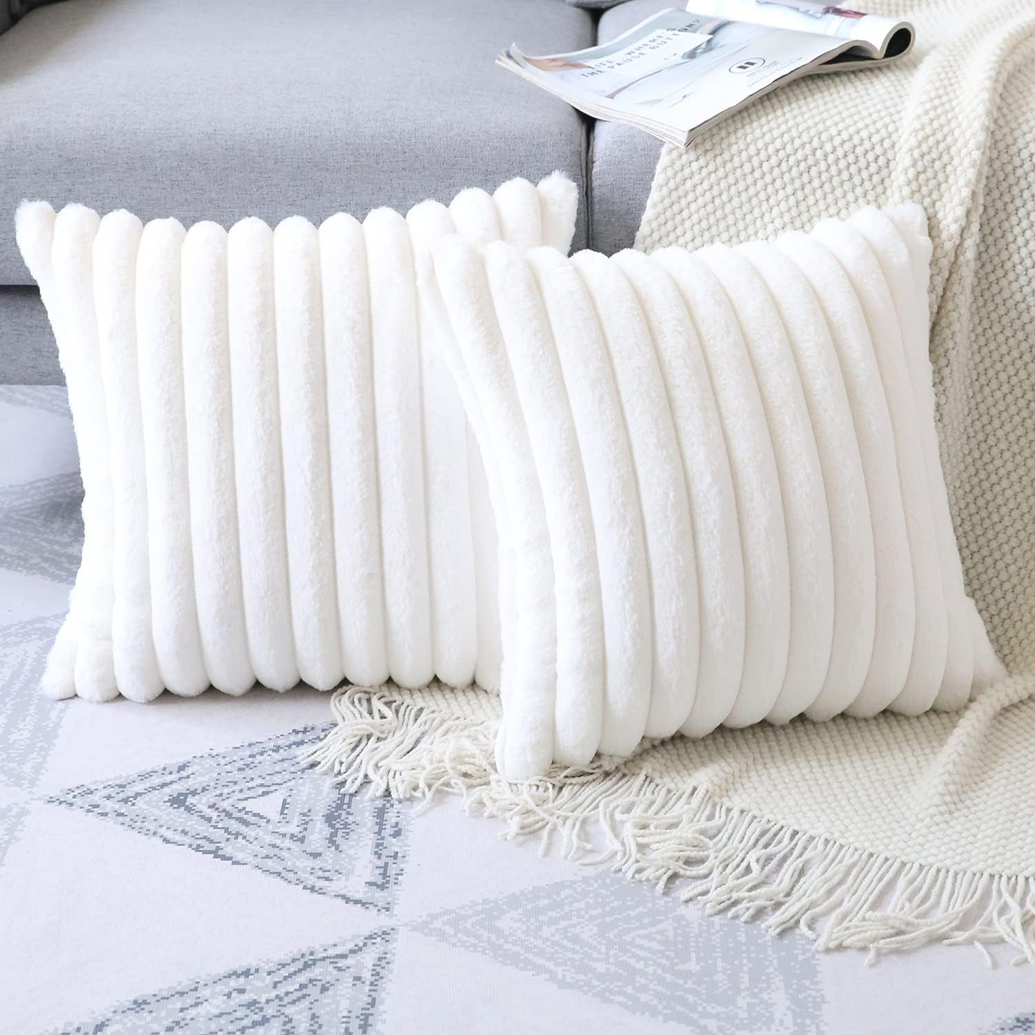 OKWISH Kissenbezüge 2er Set Flauschig Plüsch Deko Dekokissen Sofakissen Zierkissenbezüge, (2 Stück), 45x45cm Sofakissen Couchkissen Bezug Sofa Schlafzimmer Reißverschluss