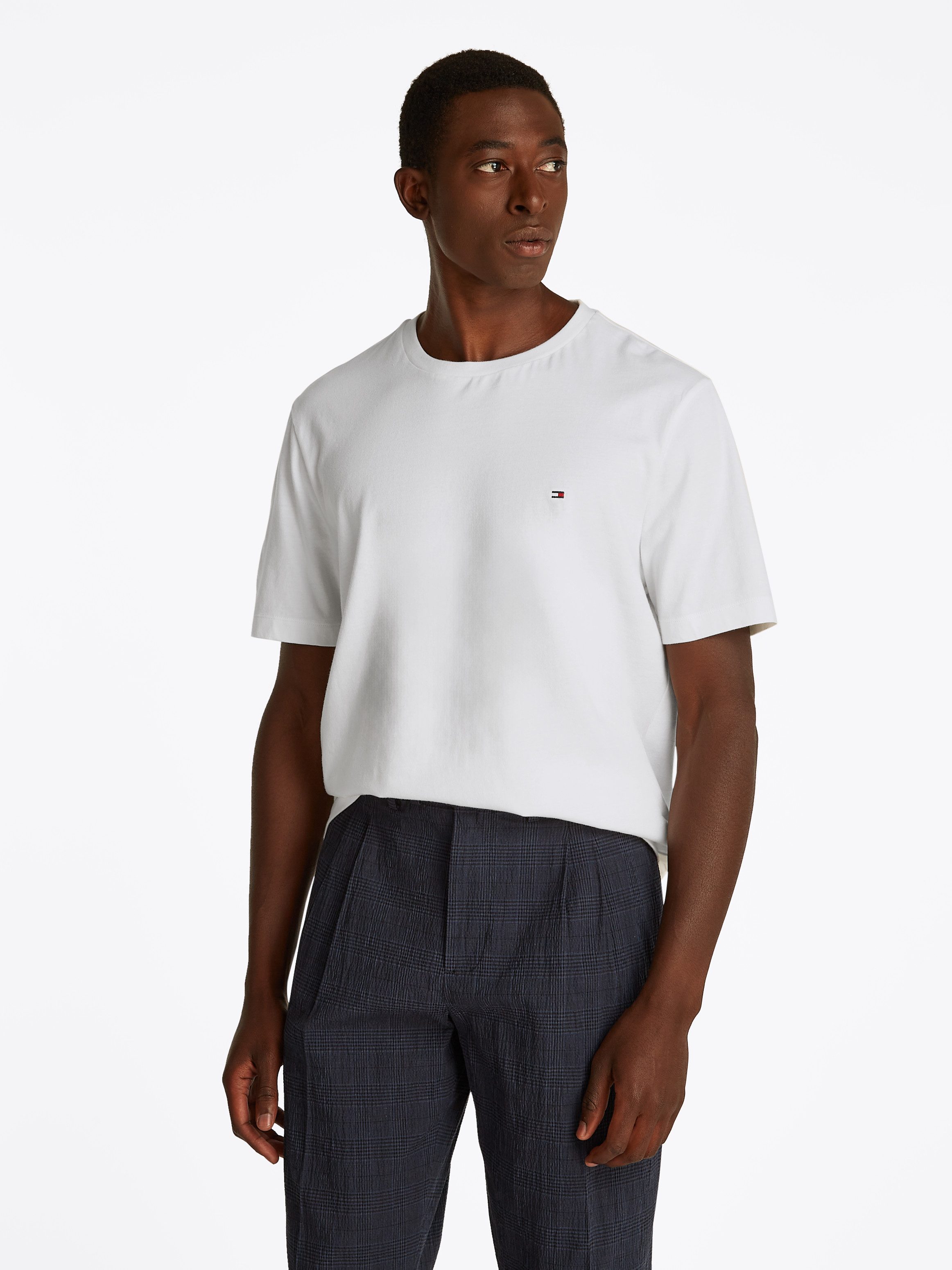 Tommy Hilfiger T-Shirt ESSENTIAL REG FIT SOLID TEE mit Rundhalsausschnitt