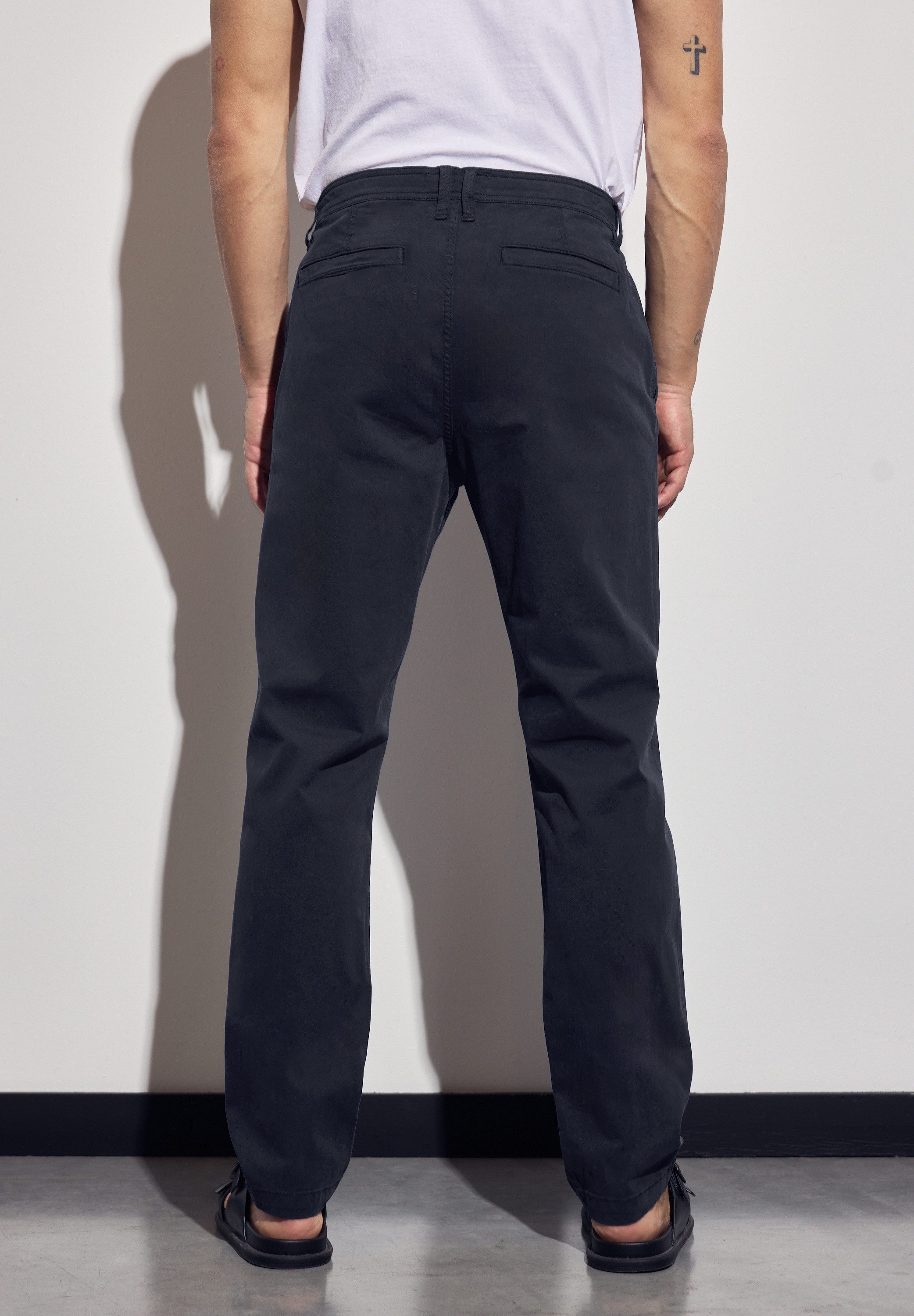 STREET ONE MEN Chinohose, aus Baumwolle mit Stretchanteil günstig online kaufen