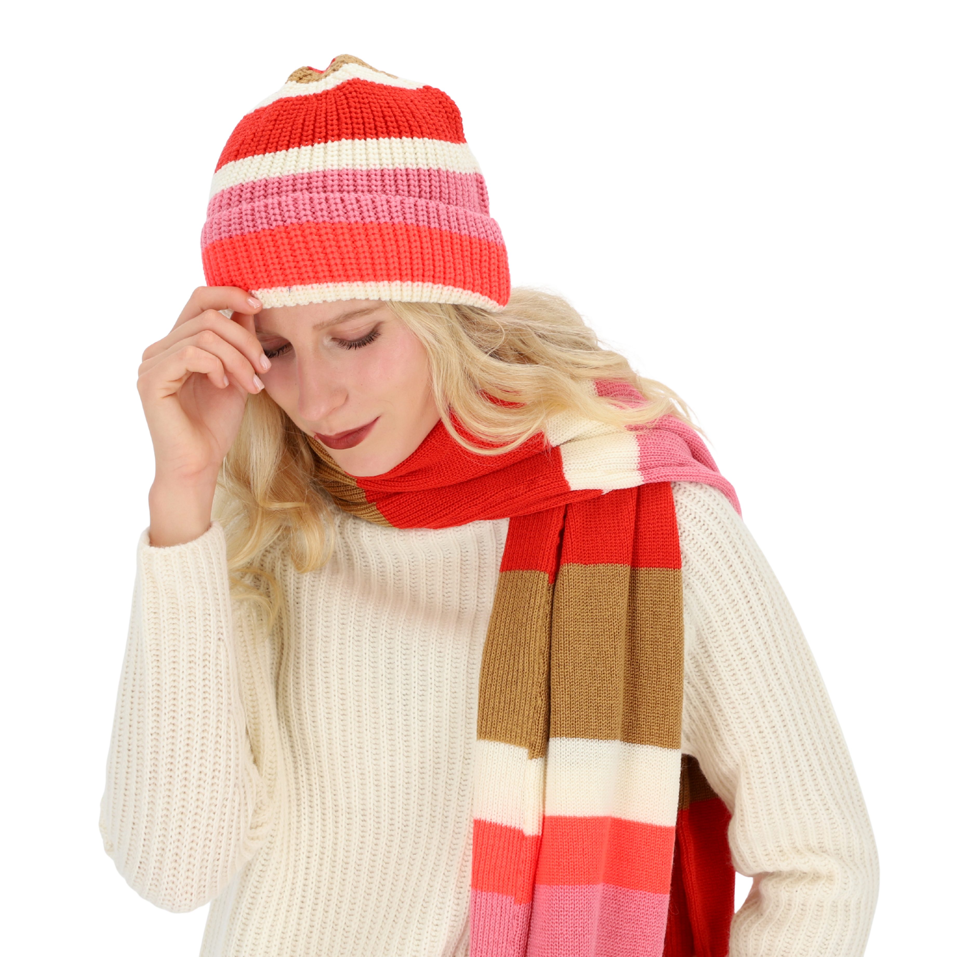 Strickmütze mit Streifen