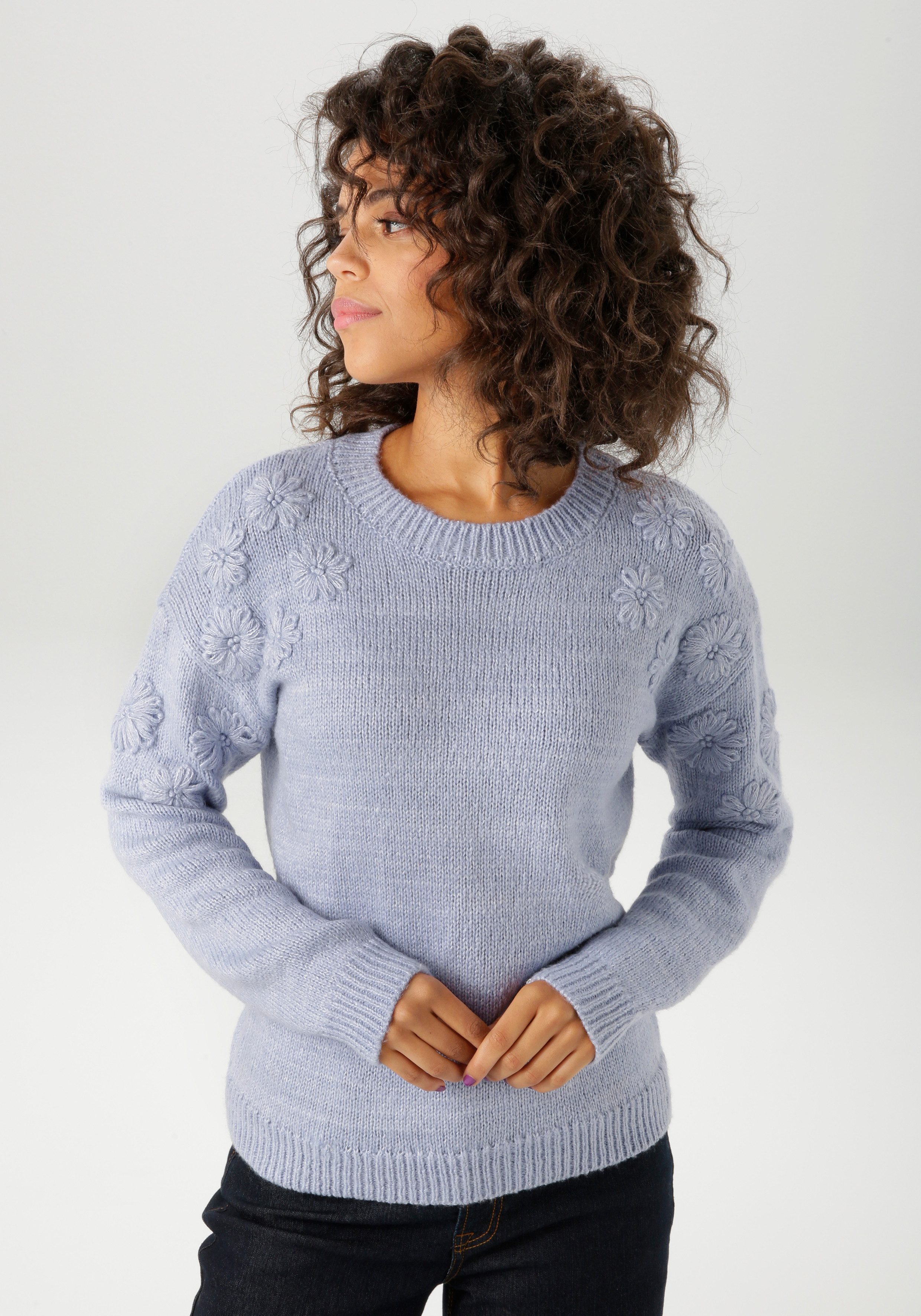 Aniston CASUAL Strickpullover mit aufgestrickten Blüten günstig online kaufen