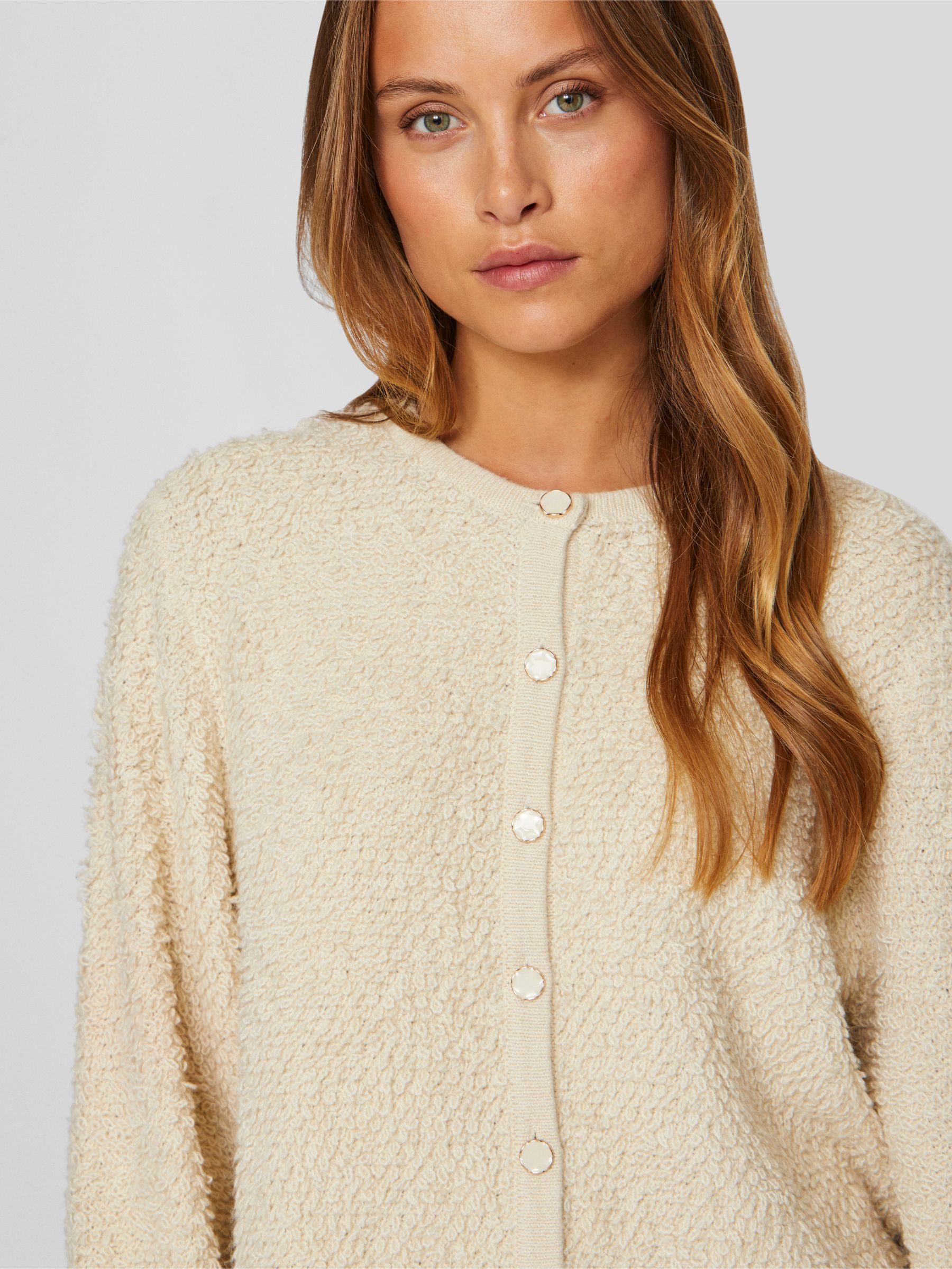 Vila Cardigan Kuscheliges Design mit Knöpfen (1-tlg) VIPAZA O-NECK L/S KNIT JACKET/1