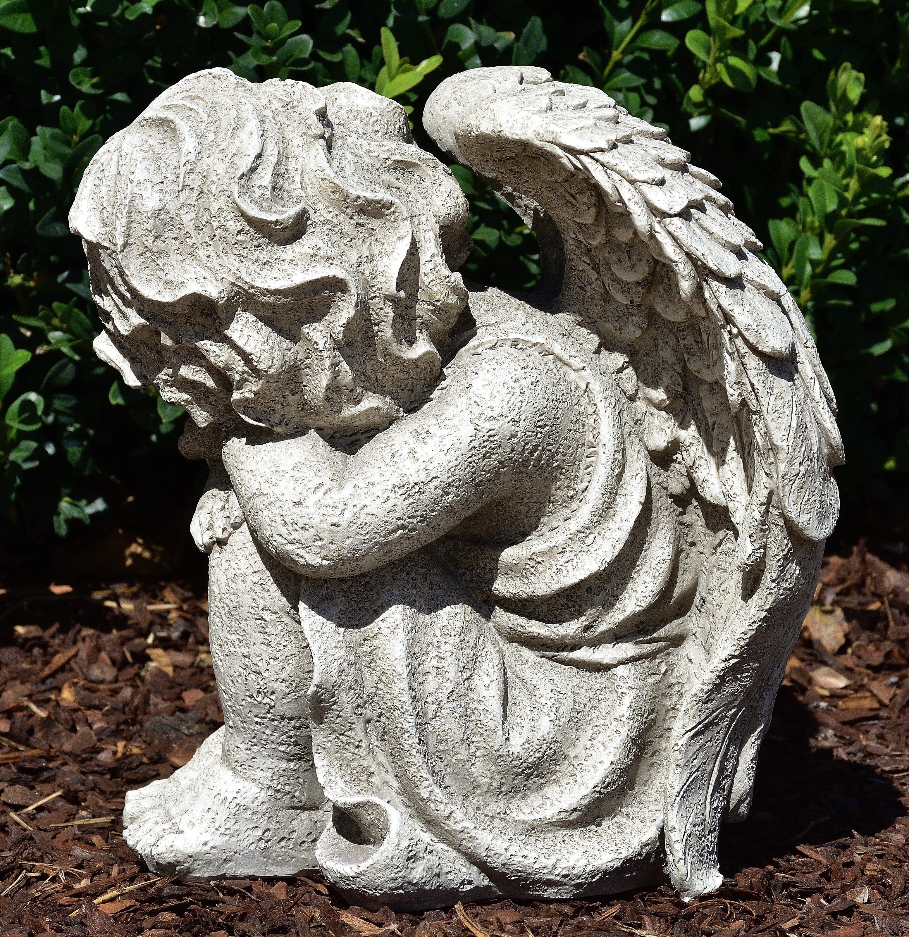 Garten Engelfigur Grabengel - Gartenfigur Engel Dekofigur Engelfigur MystiCalls beige Allerheiligen Dekoration