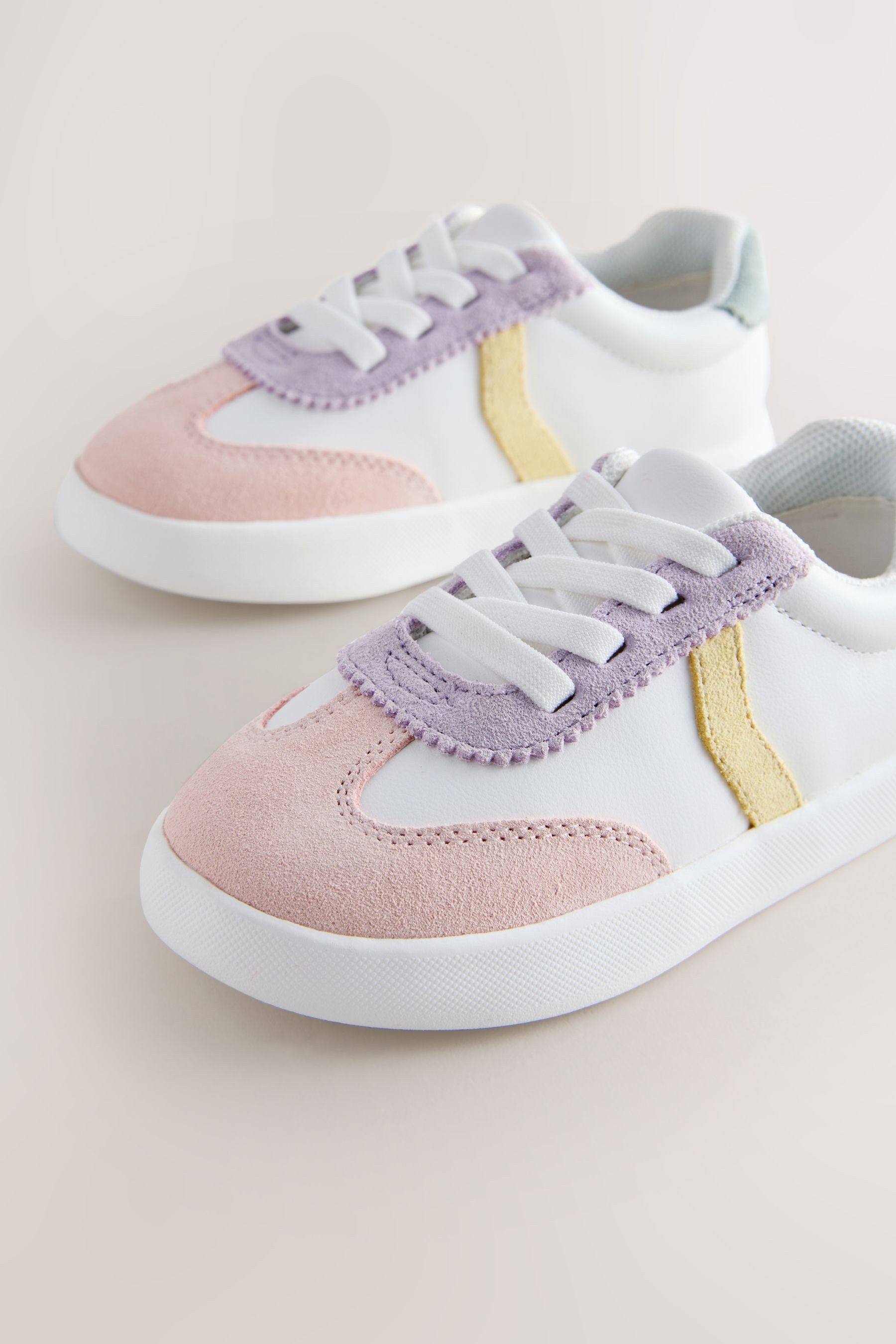 Next Sneaker mit Leoparden-Print und Elastikschnürung Sneaker (1-tlg)