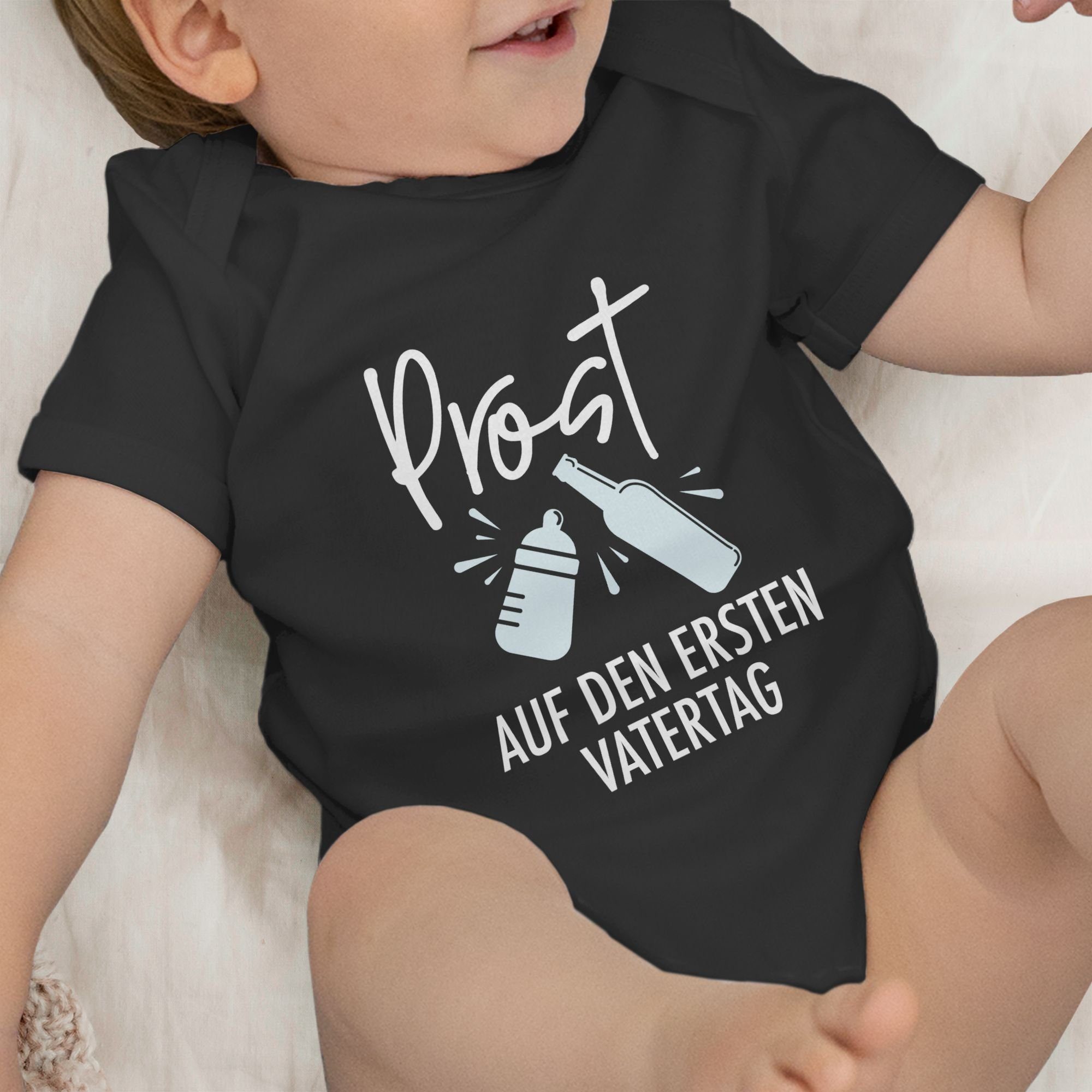 1 Shirtbody Schwarz den ersten Vatertag Prost Shirtracer Baby Vatertag auf Geschenk