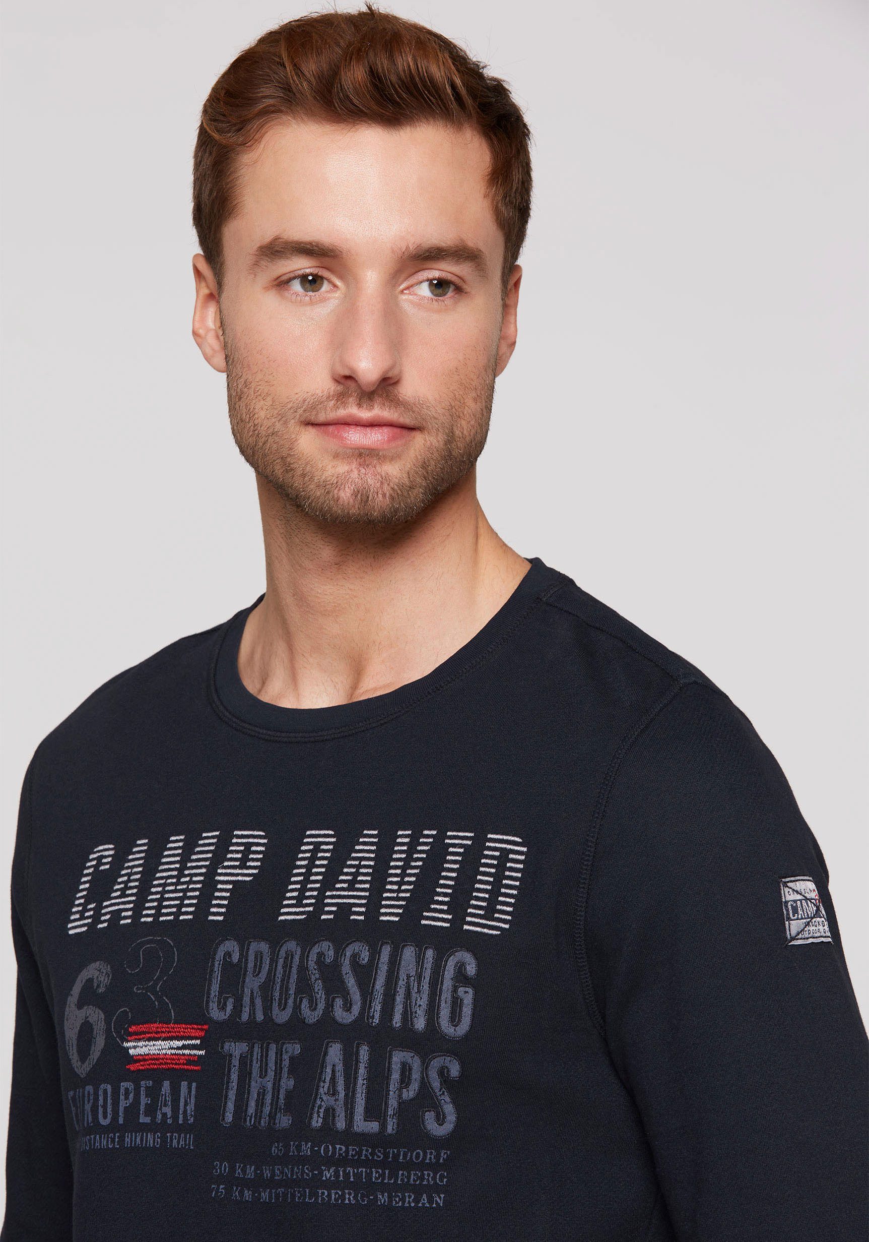 CAMP DAVID Sweatshirt mit Prints und Stickereien