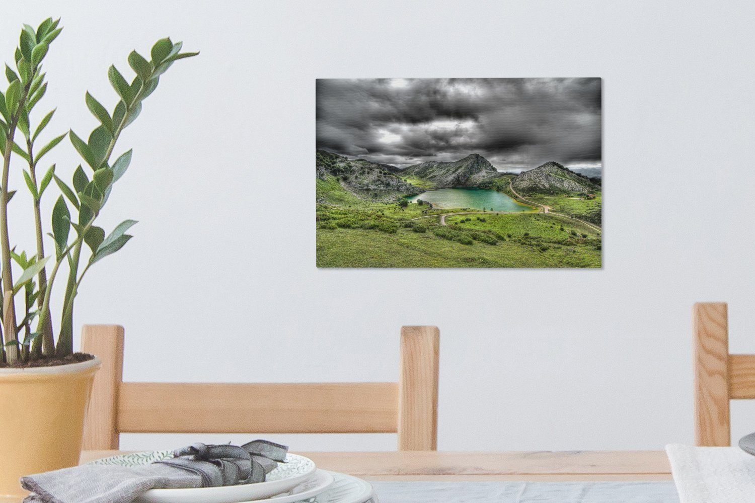 OneMillionCanvasses® Leinwandbild Leinwandbilder, Europa in des Picos Nähe (1 Wanddeko, 30x20 St), Nationalparks Spanien, der Aufhängefertig, cm de Wandbild in Enol-See