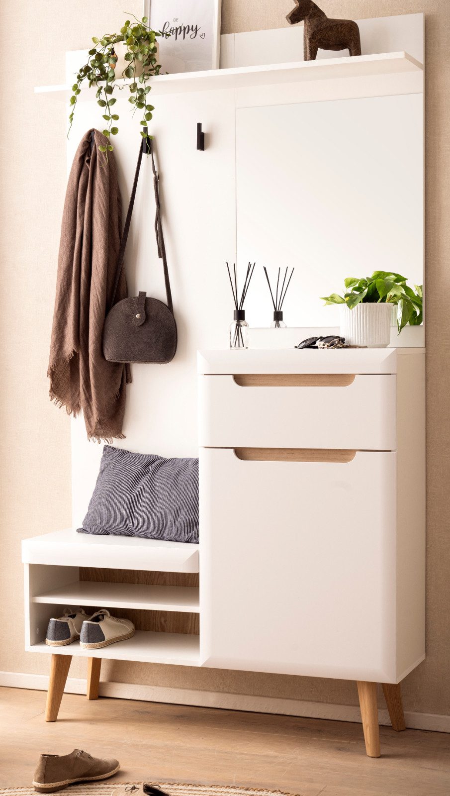 Furn.Design Kompaktgarderobe Isgard (Flurgarderobe in weiß mit Scandi Eiche, 110 x 197 cm) mit Soft-Close