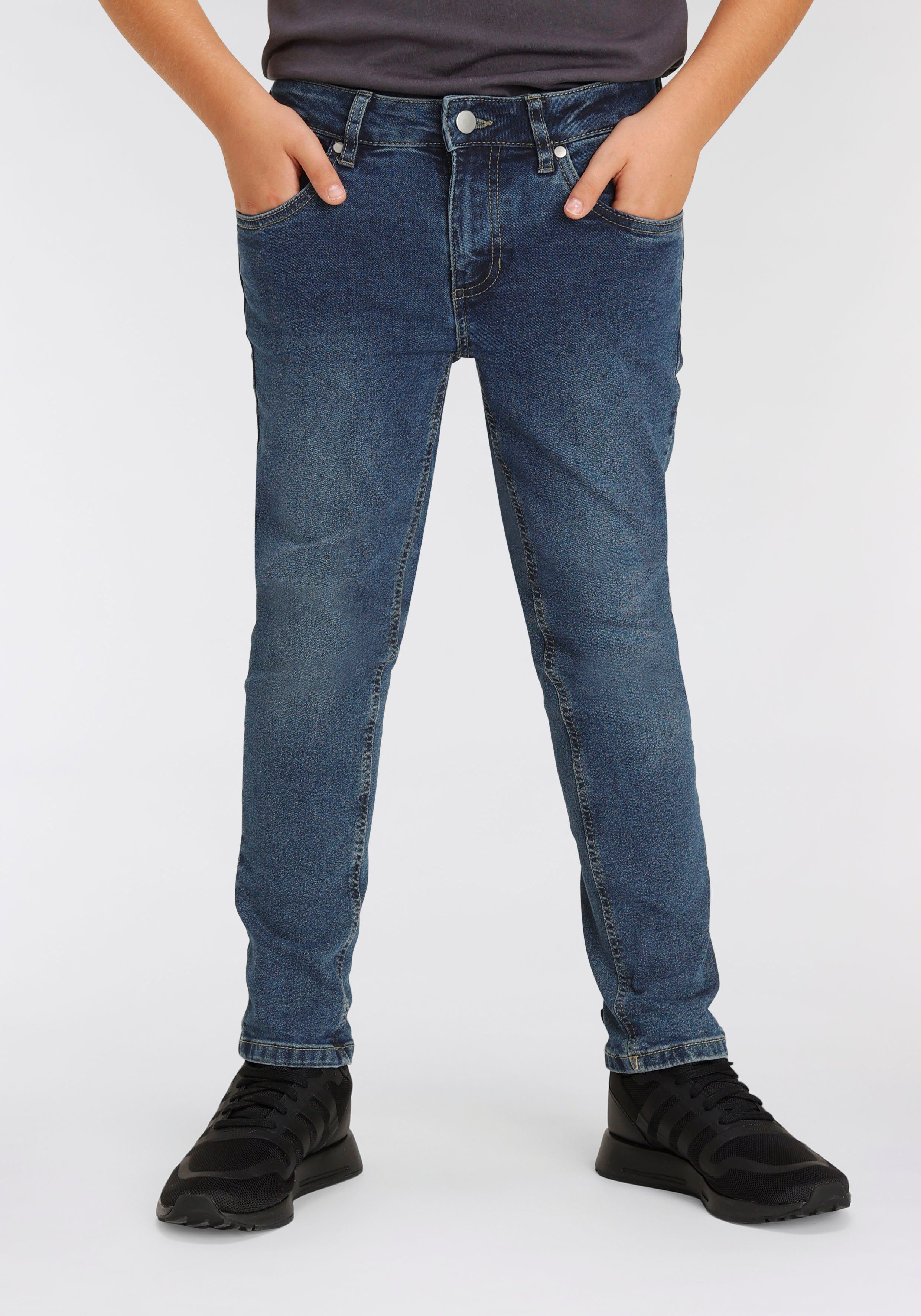 [Große Veröffentlichung zum supergünstigen Preis!] KIDSWORLD Stretch-Jeans mit schmalem Bein