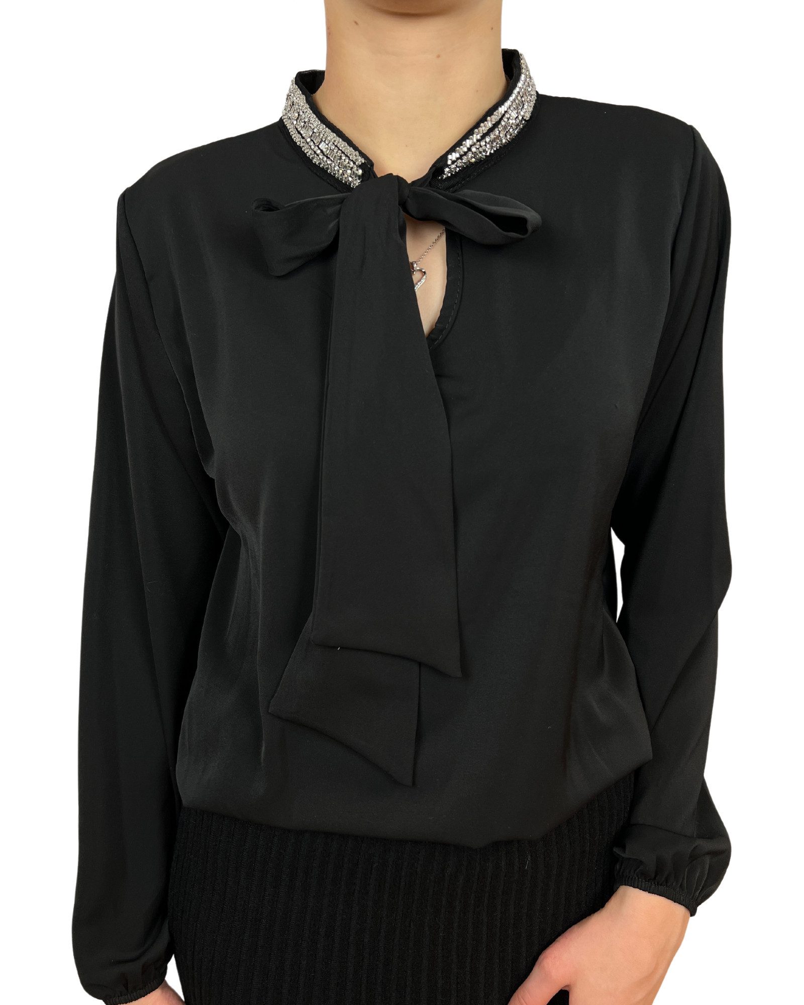 ITALY VIBES Schluppenbluse - Bluse Pilar - Schluppenbluse mit Strass - Langarmbluse mit Schleife ONE SIZE / passend für Größe XS - L
