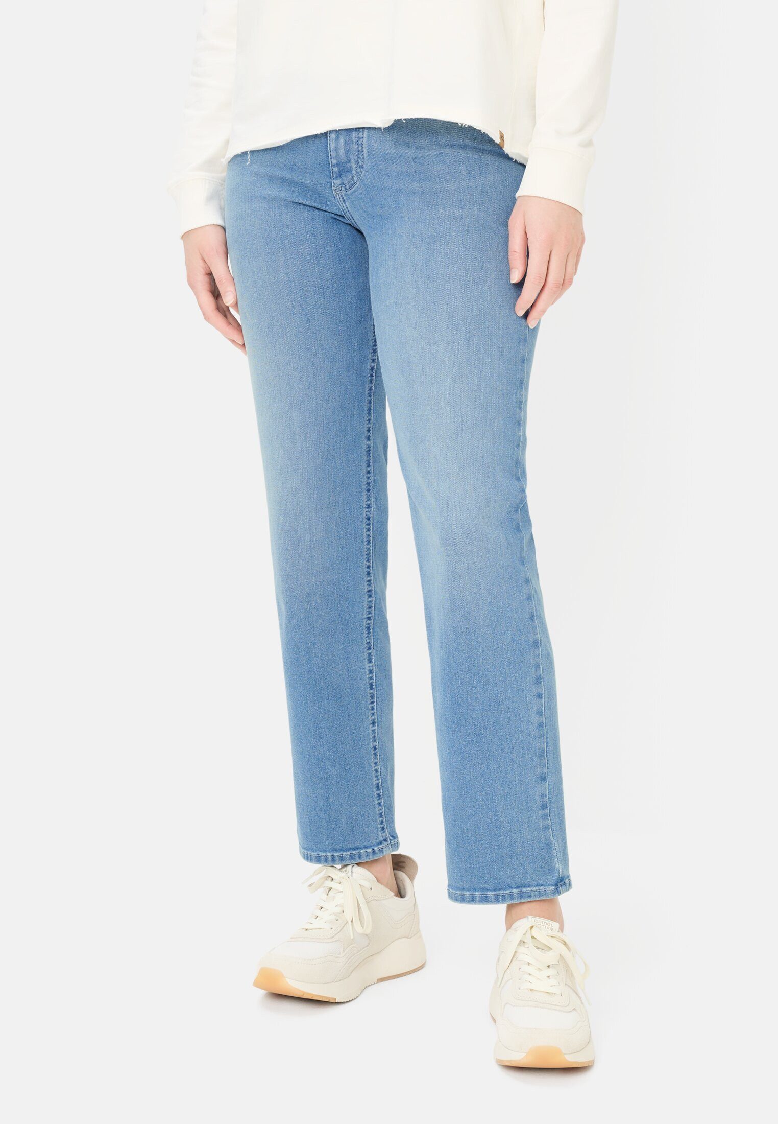 camel active Straight-Jeans Straight Fit Jeans Markenlabel