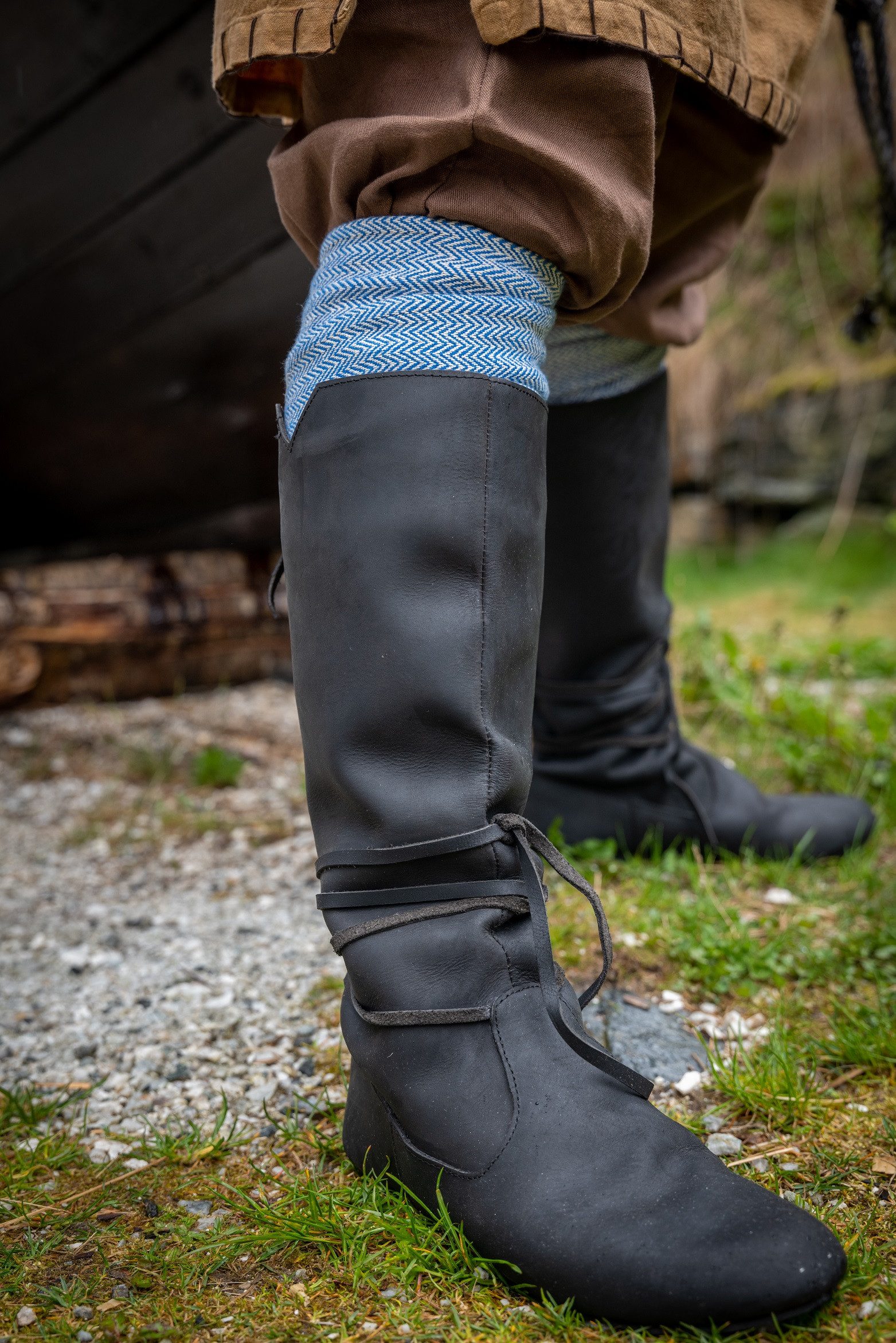 Leonardo Carbone Wikinger-Kostüm Stiefel "Ole" aus Nubukleder, handgefertigtes Nubuk, rustikale Patina