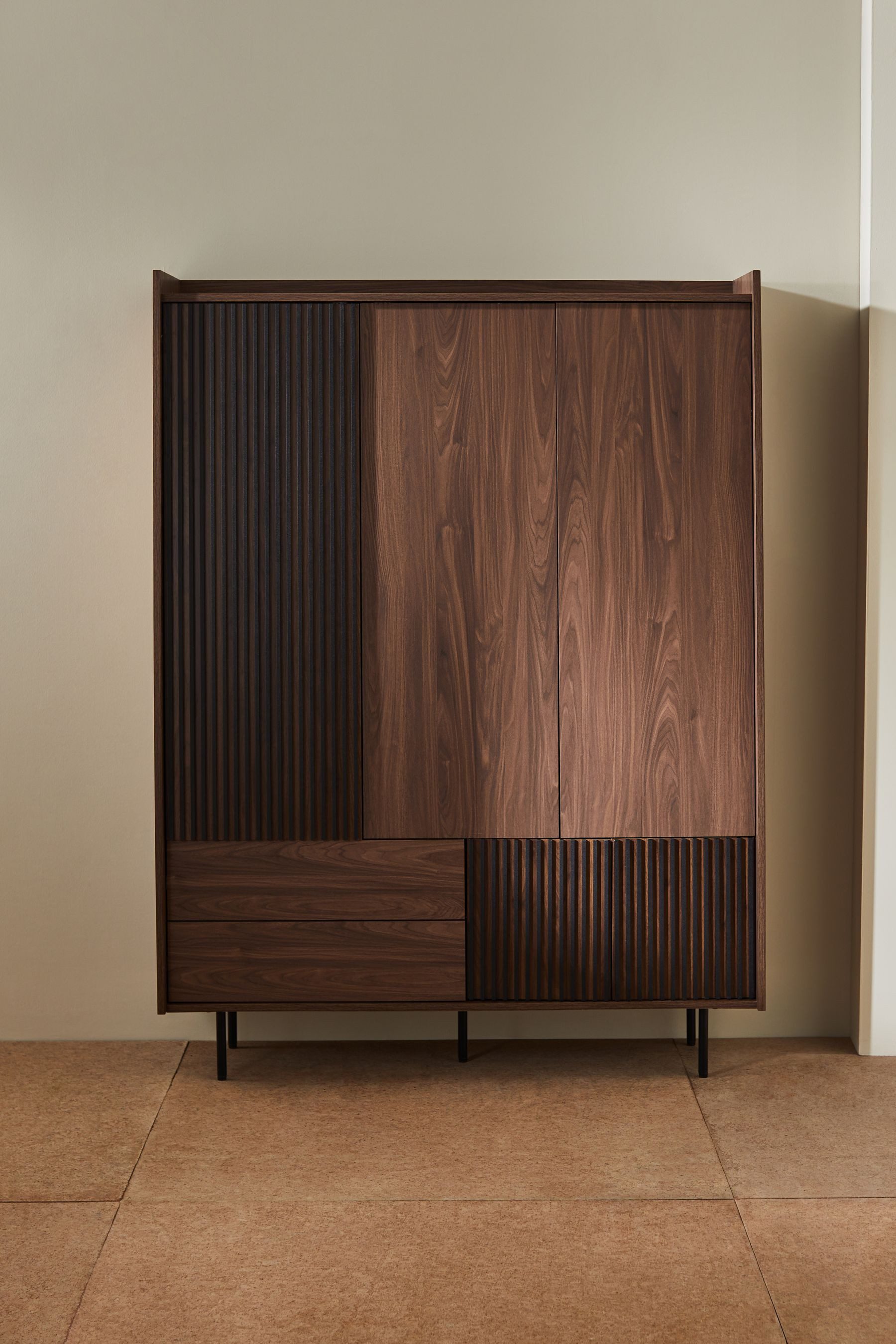 MADE Kleiderschrank MADE.COM Blaze Kleiderschrank, 3 Schubladen (1-St)