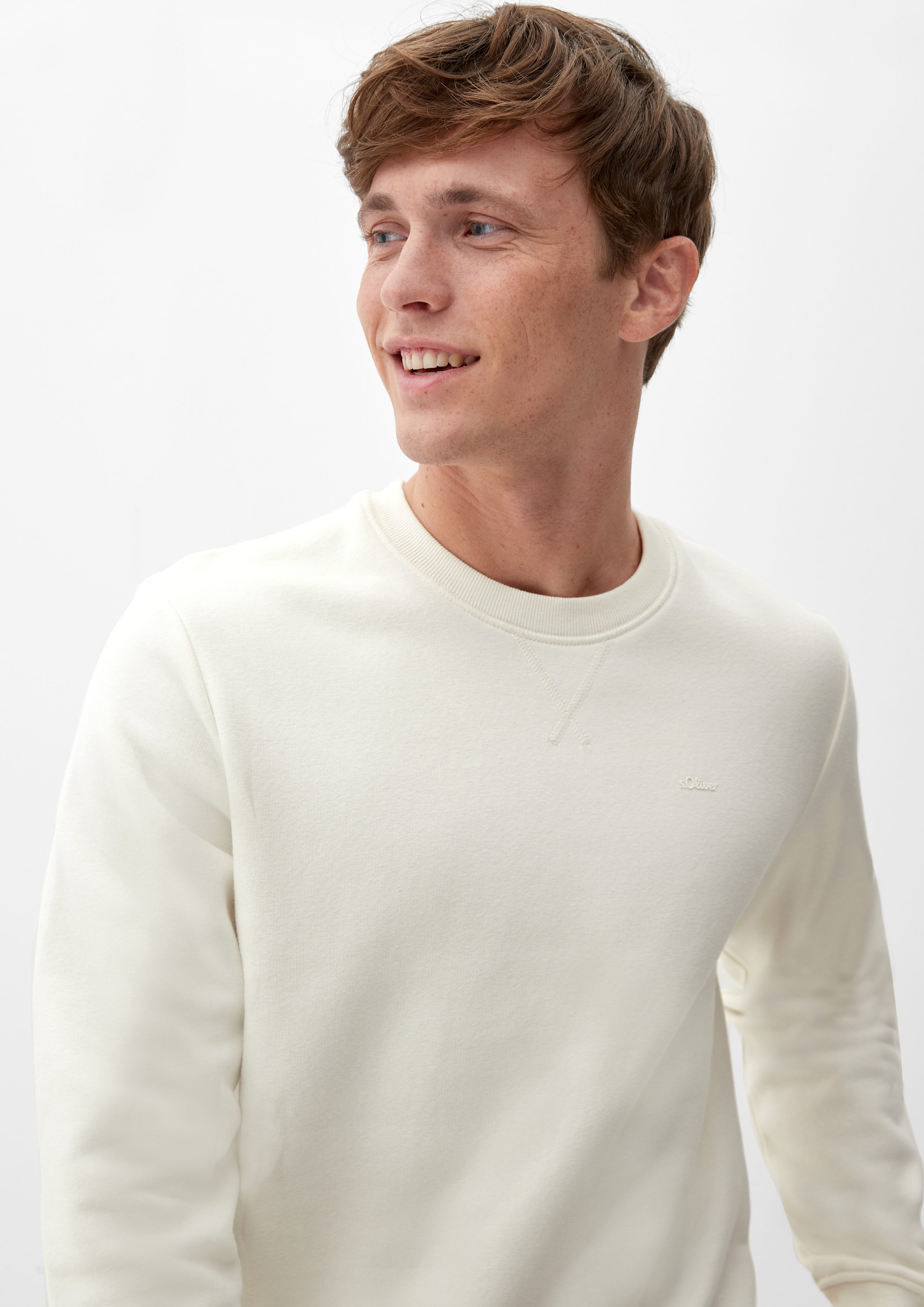 s.Oliver Sweatshirt Softer Logo ecru Logo mit Sweater