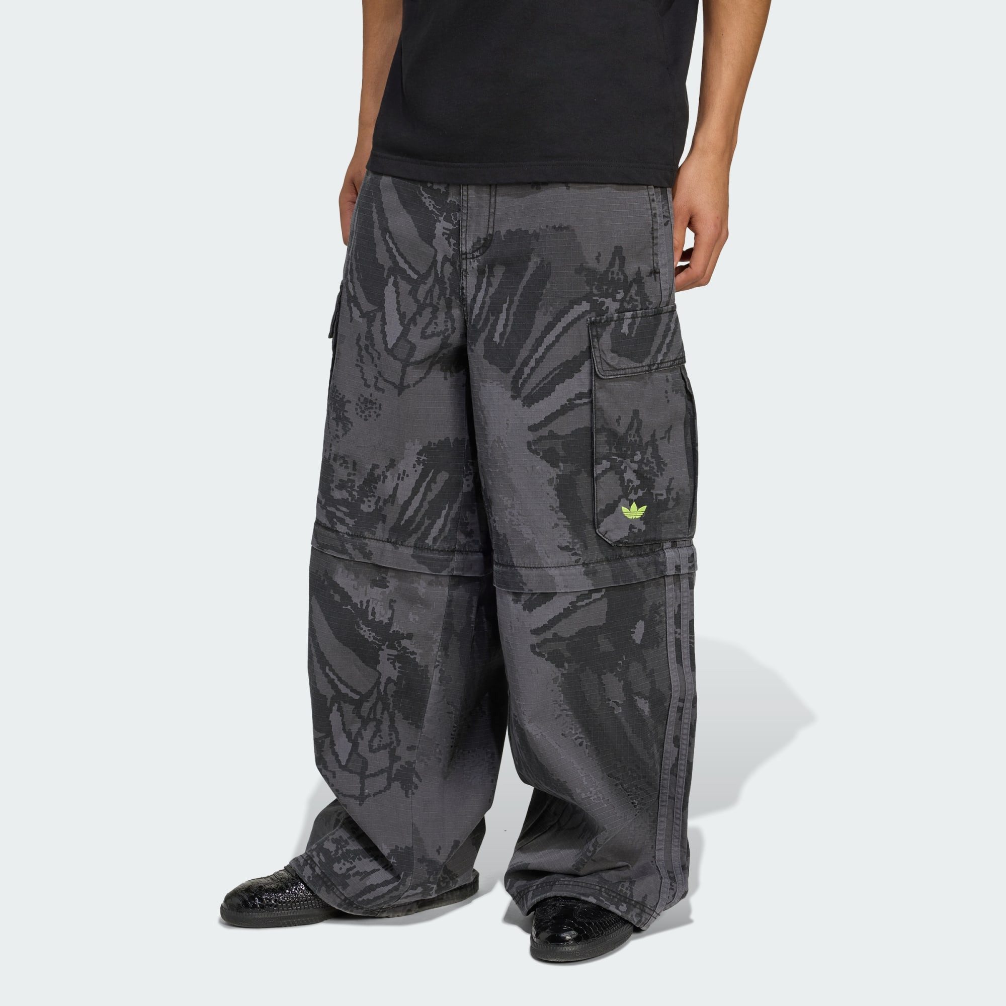 adidas Originals Laufshorts CARGO-HOSE MIT ABNEHMBAREN BEINEN (1-tlg) günstig online kaufen