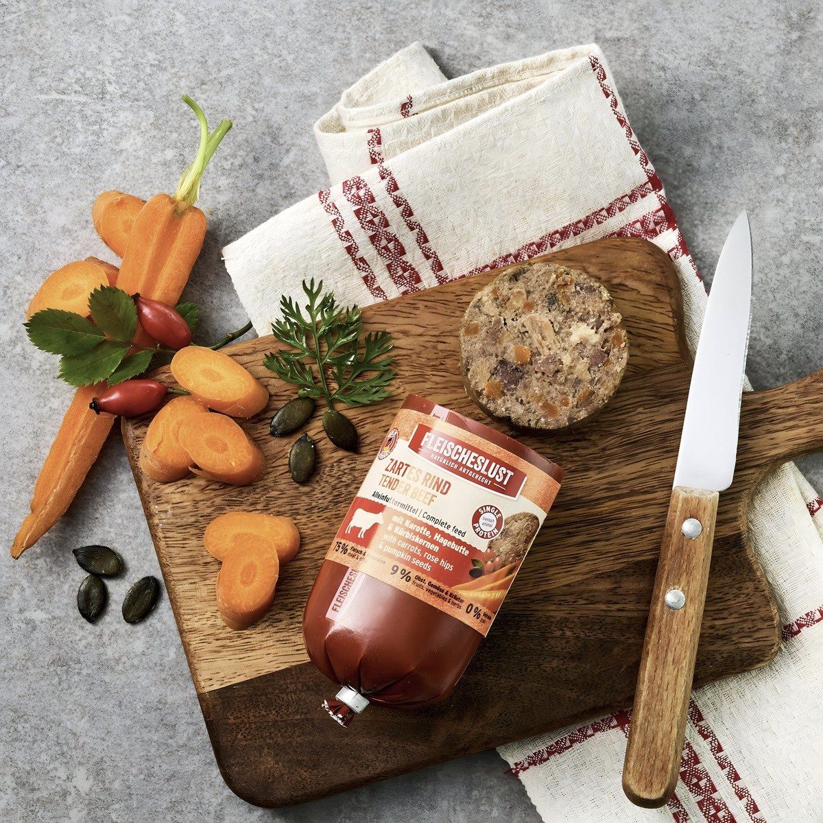 Fleischeslust Classic Zartes Rind mit Karotte, Hagebutte & Kürbiskernen 200 g, für: Hund