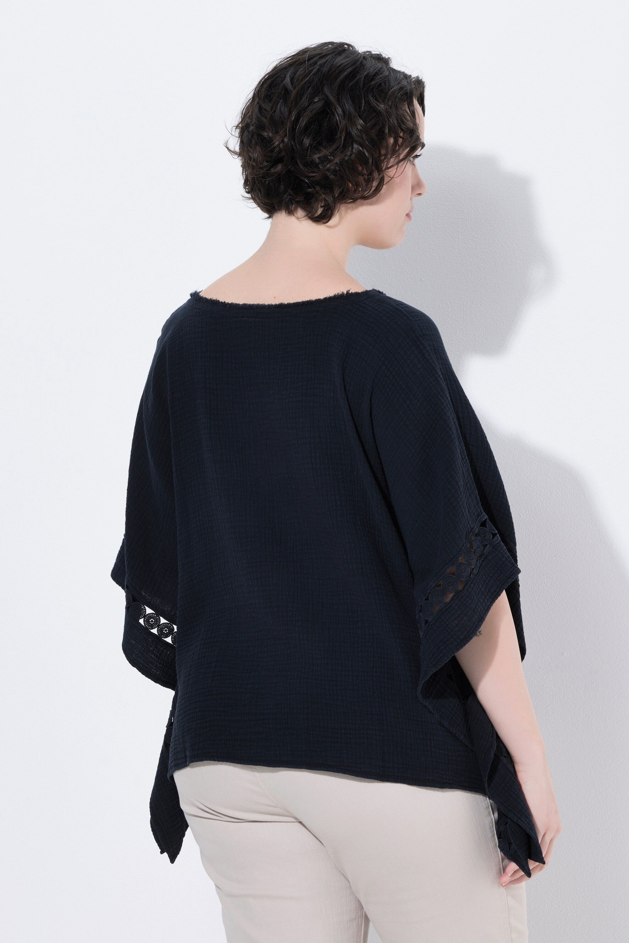 Ulla Popken Schlupfbluse Musselin-Bluse Spitze Oversized Rundhals Halbarm