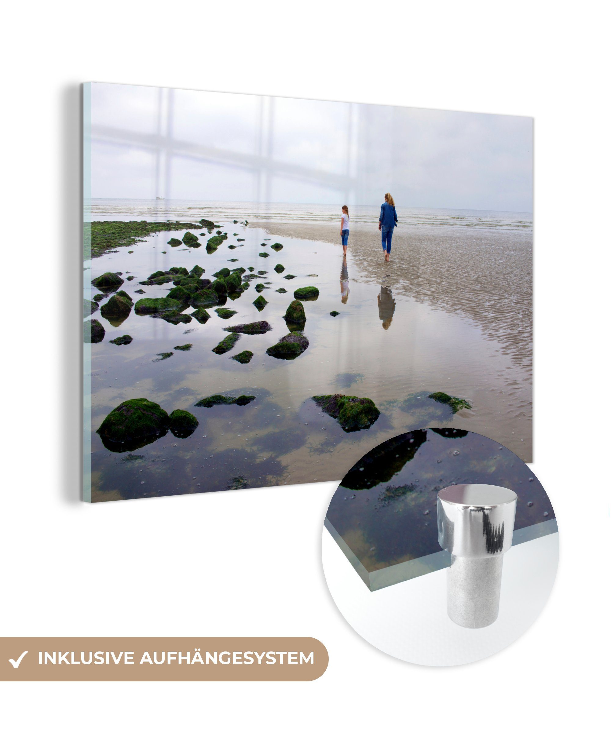 MuchoWow Acrylglasbild Mädchen am Strand von Vlieland, (1 St), Acrylglasbilder Wohnzimmer & Schlafzimmer