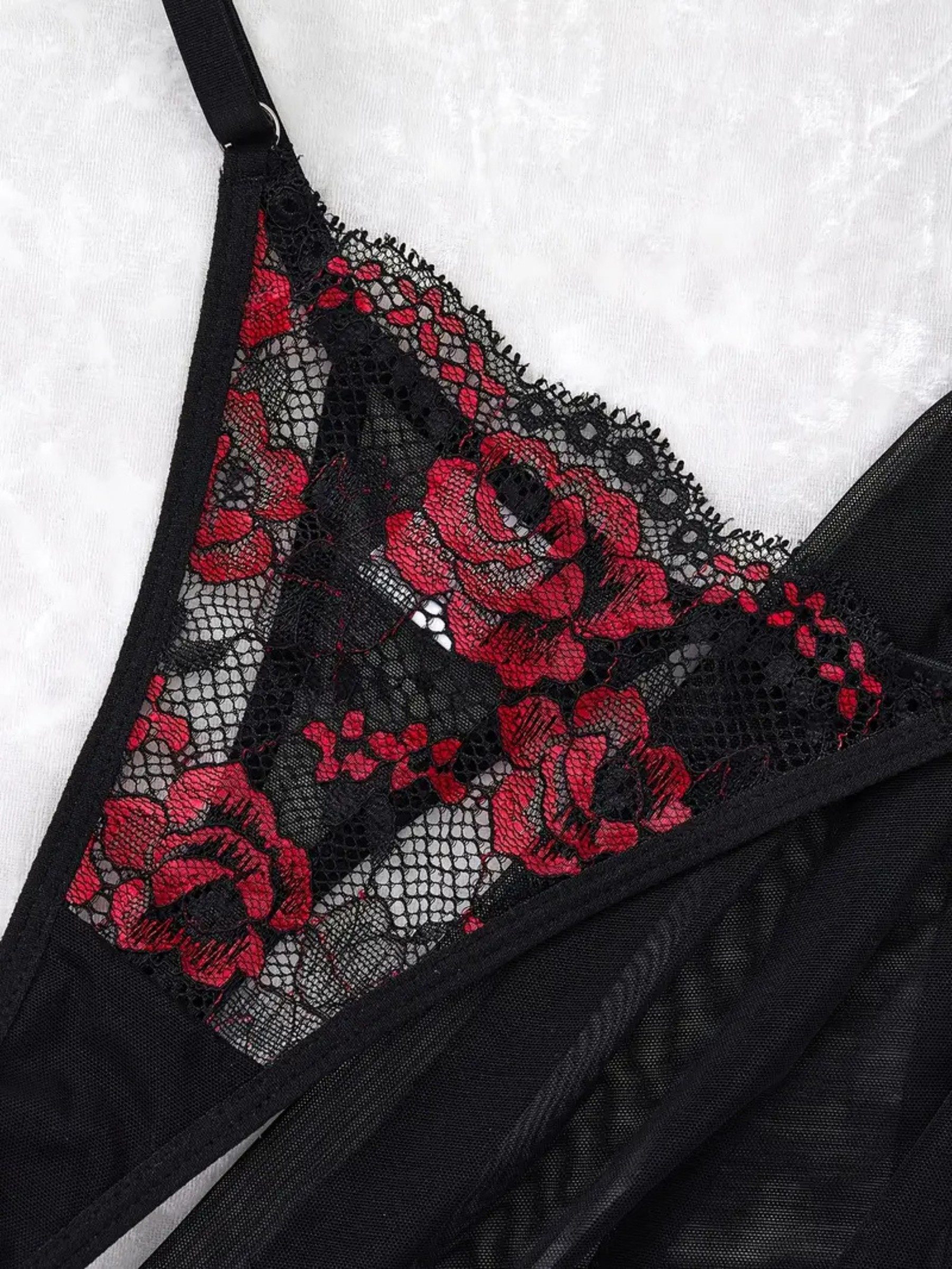 Elegant Love Negligé Spitzen-Nachtwäsche mit Rosenmuster und passendem String, Dessous-Set (Set, 2-tlg., mit Tanga) Reizwäsche für besondere Anlässe, transparen – Bild 5 von 5