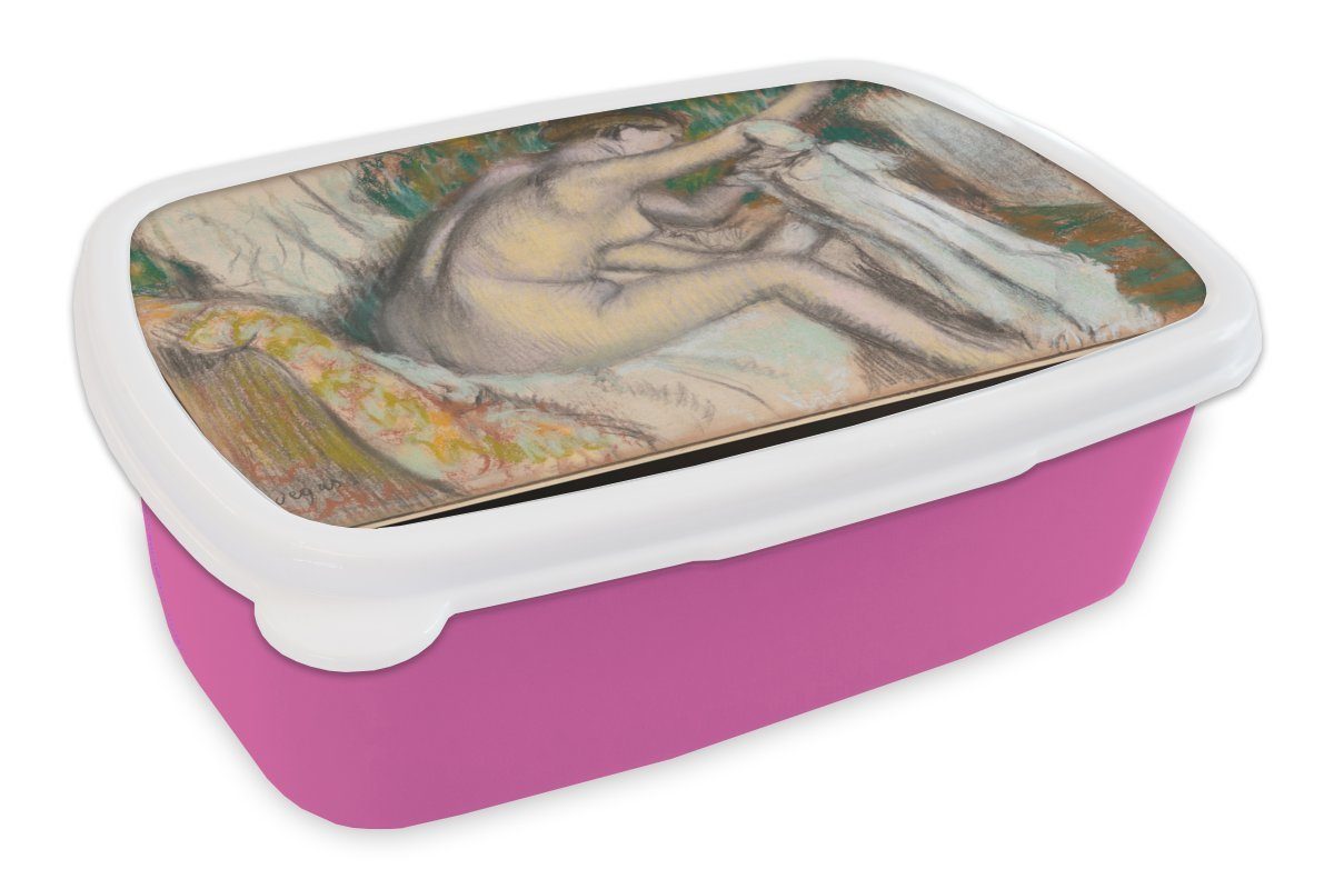 MuchoWow Lunchbox Frau trocknet ihren Arm - Gemälde von Edgar Degas, Kunststoff, (2-tlg), Brotbox für Erwachsene, Brotdose Kinder, Snackbox, Mädchen, Kunststoff rosa