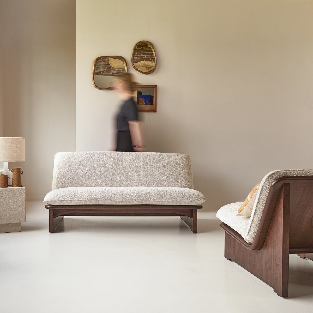 Tikamoon Sofa 2Sitzer aus massivem Mindiholz mit Stoffbezug