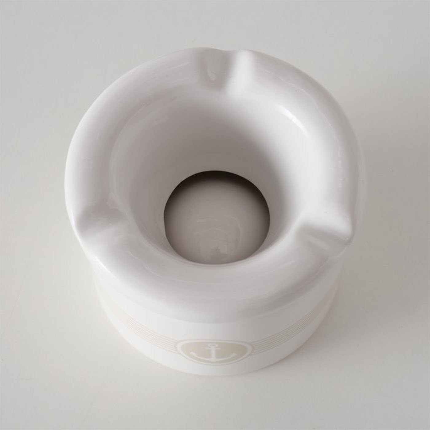 Maritimes aus Design Keramik Sturmaschenbecher mit BOLTZE Aschenbecher Weiß Anker