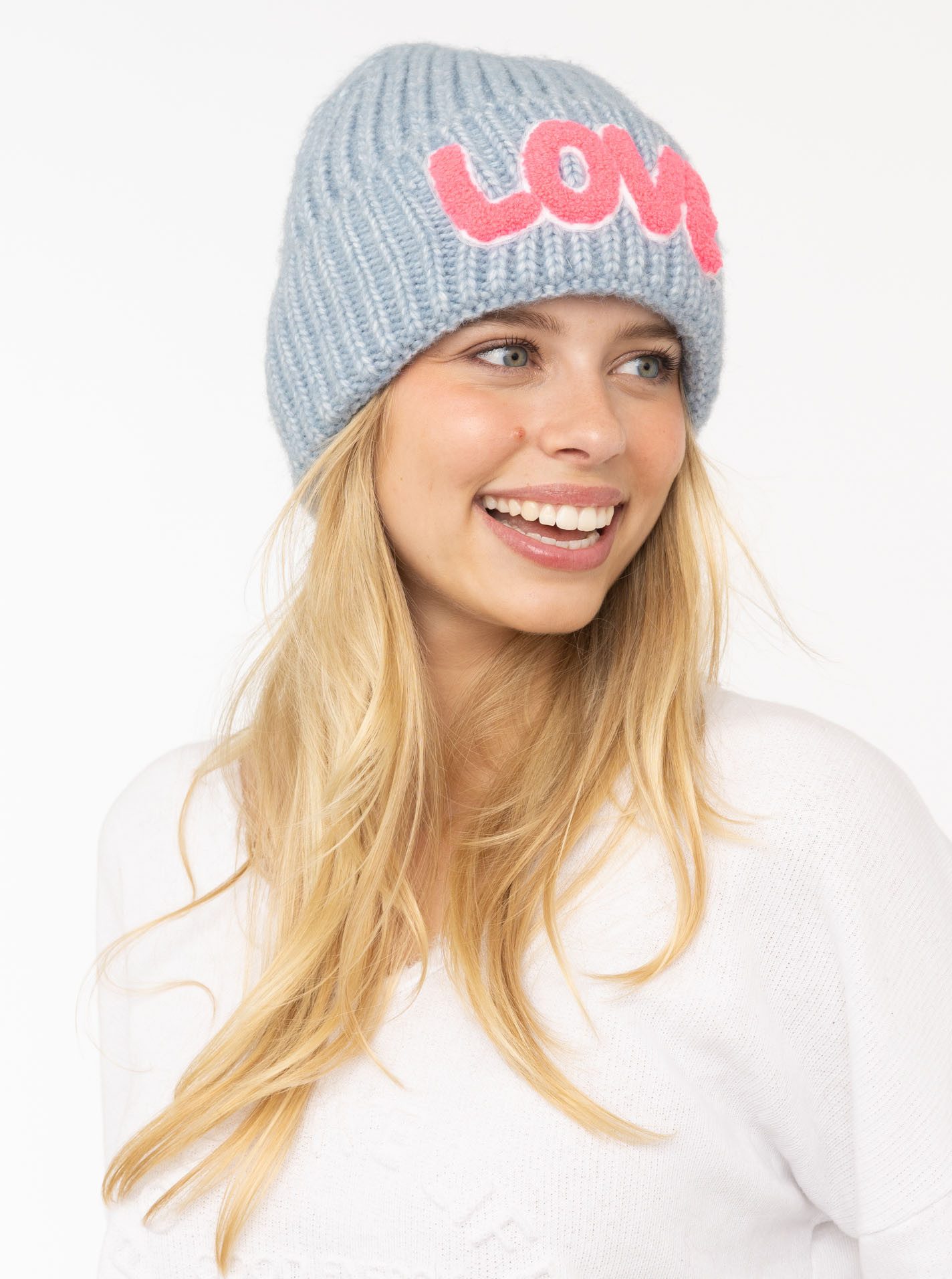 Zwillingsherz Beanie "Love Label" mit LOVE-Schriftzug und Wollanteil
