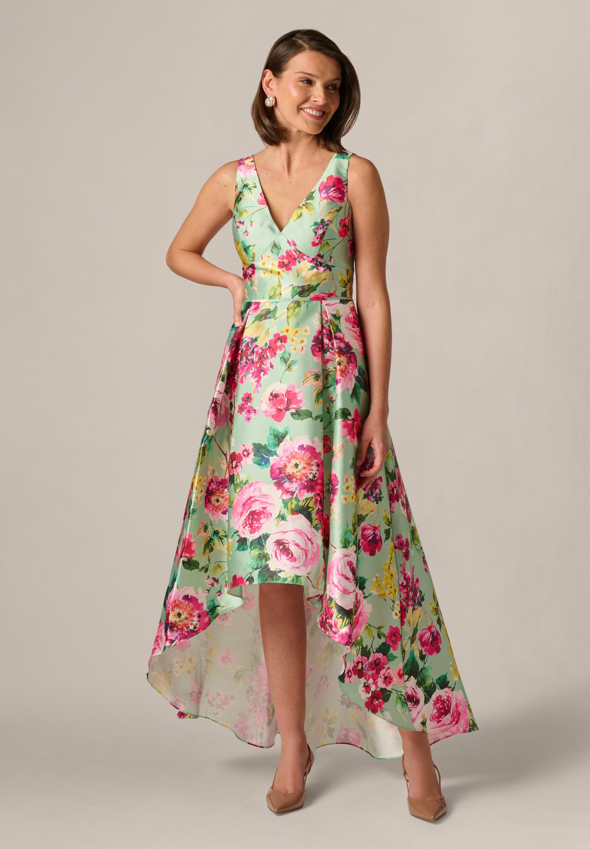 Adrianna Papell Abendkleid Petite High Low Twill Dress Hübsches, glänzendes Kleid mit lebhaftem Druck