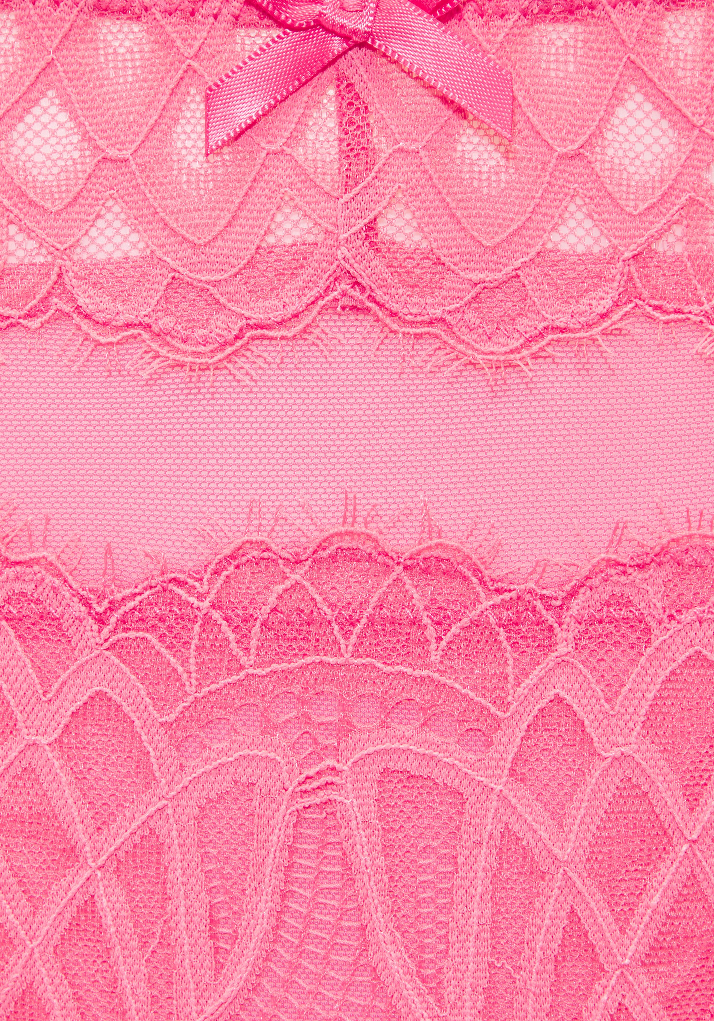 LASCANA String Cara aus dezent transparenter Spitze, anteilig aus recyceltem Material