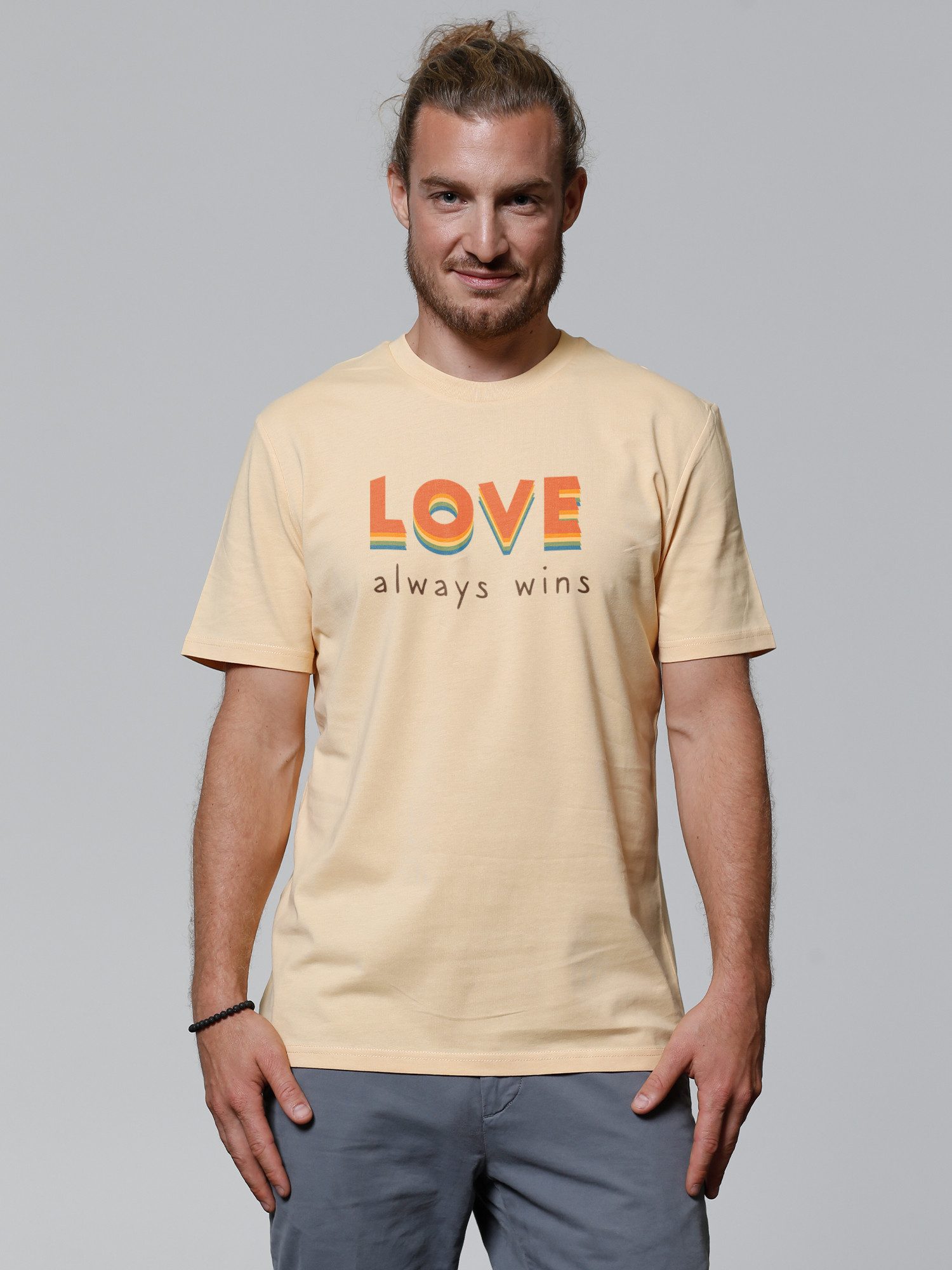 T-Shirt Love always wins