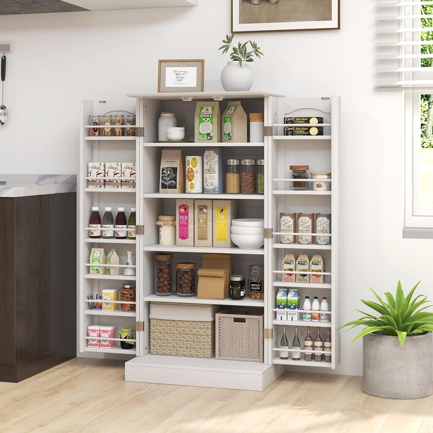 KOMFOTTEU Vorratsschrank Küchenschrank mit Türen,verstellbaren Regalen & Me günstig online kaufen