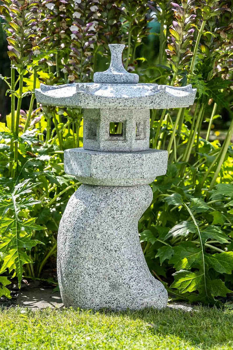 IDYL Gartenfigur Granit Rankei II, Granit – ein Naturprodukt – sehr robust – witterungsbeständig gegen Frost, Regen und UV-Strahlung.