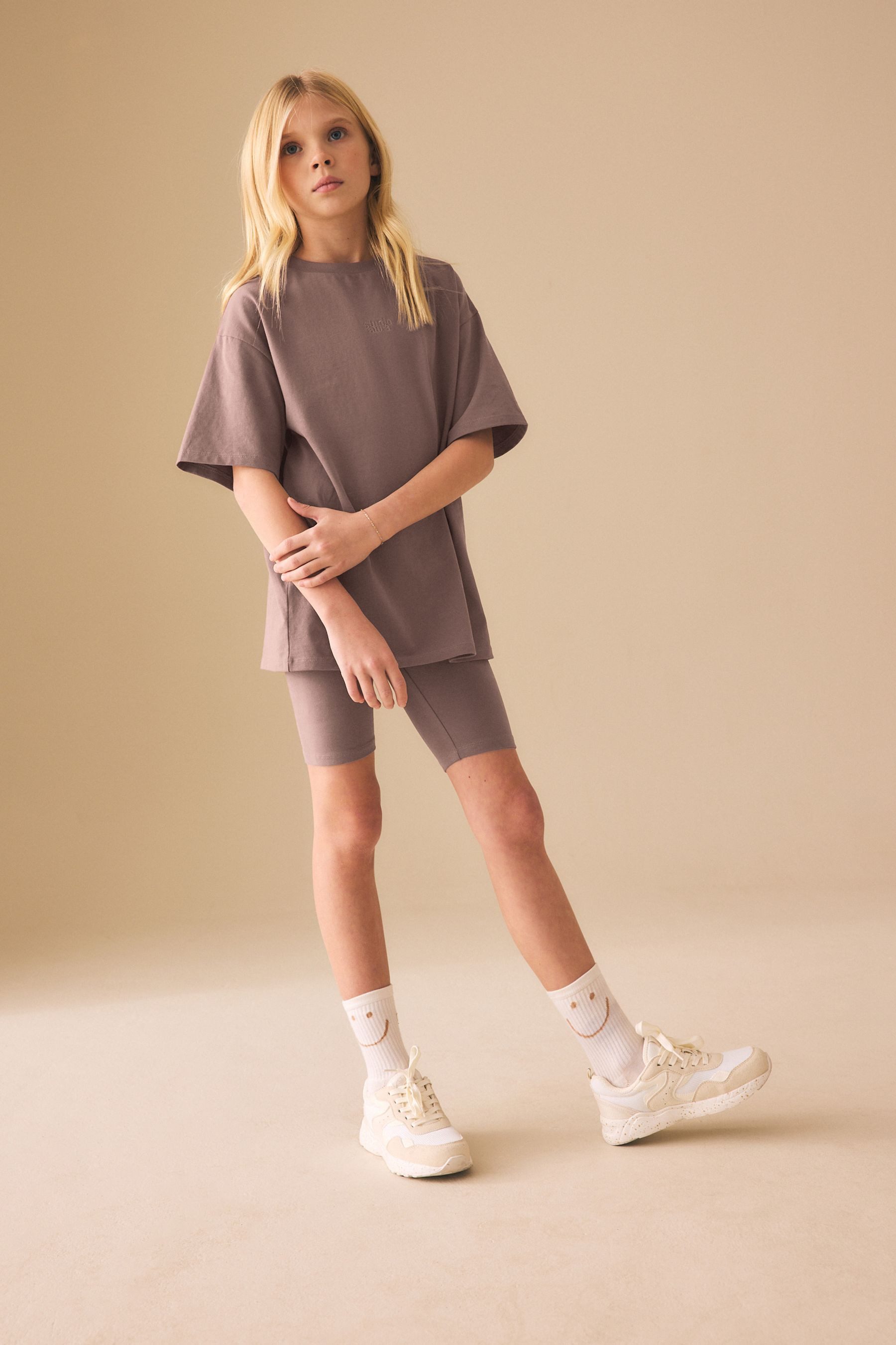Next T-Shirt & Shorts Oversized Fit T-Shirt und Radlerhose im Set (2-tlg)