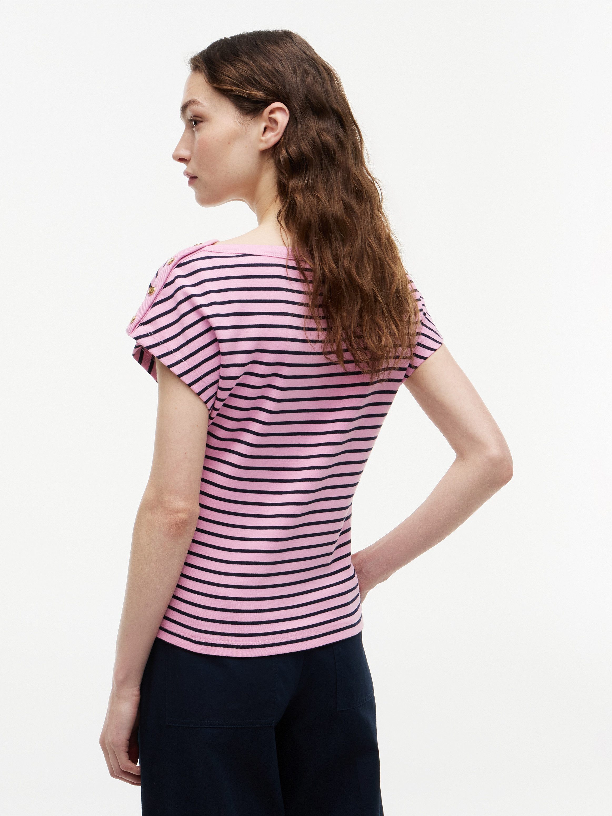 Tommy Hilfiger Kurzarmshirt GOLD BTN CAP-SLV BOAT-NK TEE Baumwolle, mit goldfarbenen Knöpfen