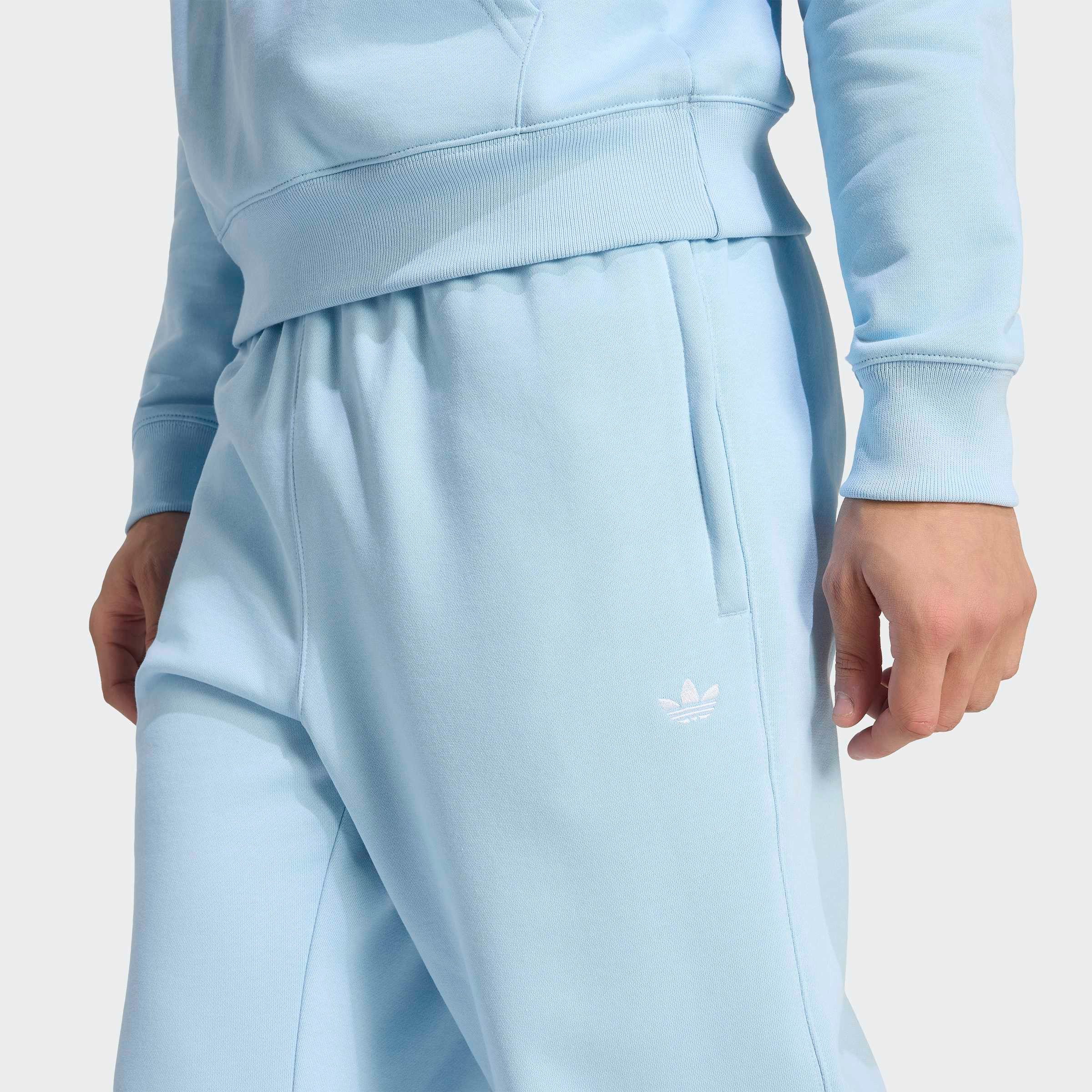 adidas Originals Sporthose TREFOIL ESSENTIALS, REGULÄR GESCHNITTEN, FLEECE