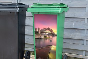 MuchoWow Wandsticker Sonnenaufgang hinter der Sydney Harbour Bridge in Australien (1 St), Mülleimer-aufkleber, Mülltonne, Sticker, Container, Abfalbehälter