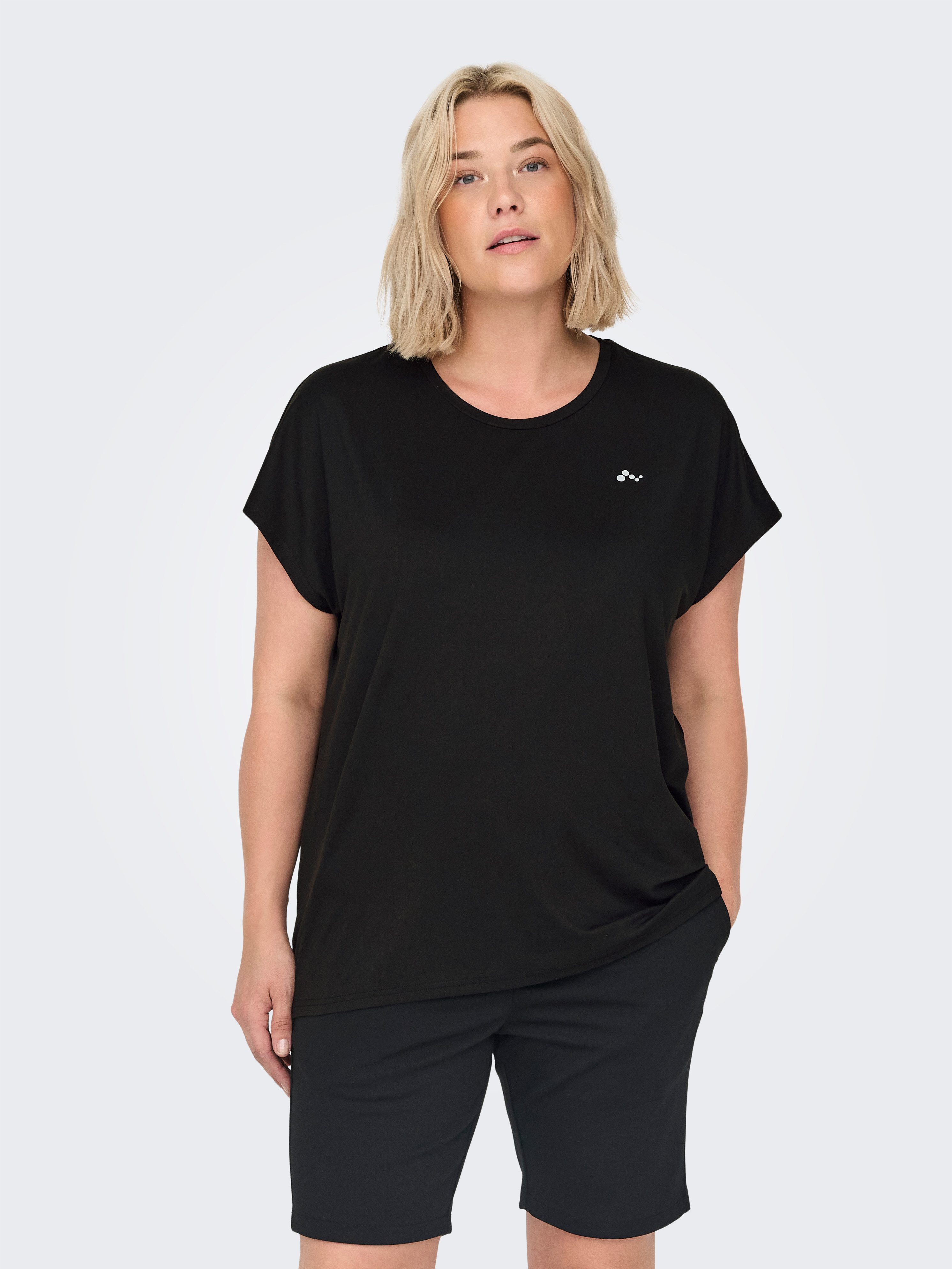 ONLY Play Funktionsshirt ONPAUBREE SS LOOSE TRAIN TEE CURVY NOOS Relaxed Fit, aus Polyester und Elasthan, unifarbenes Jersey