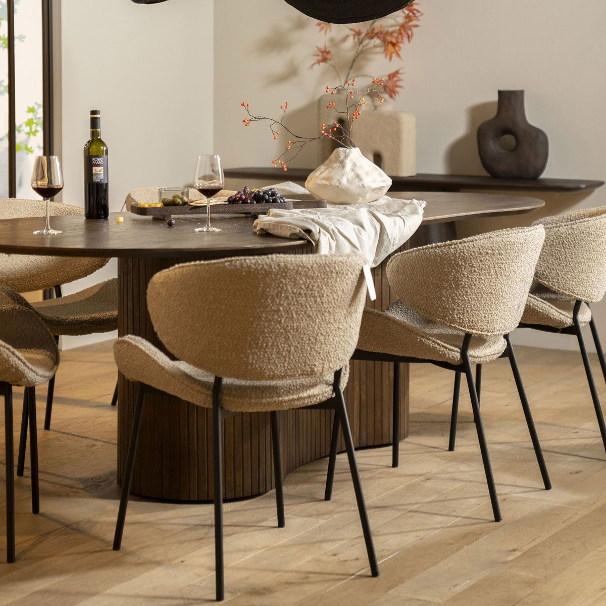 Maison ESTO Esstisch oval organische Form Mango massiv Holz Esszimmertisch, Breite 110 cm