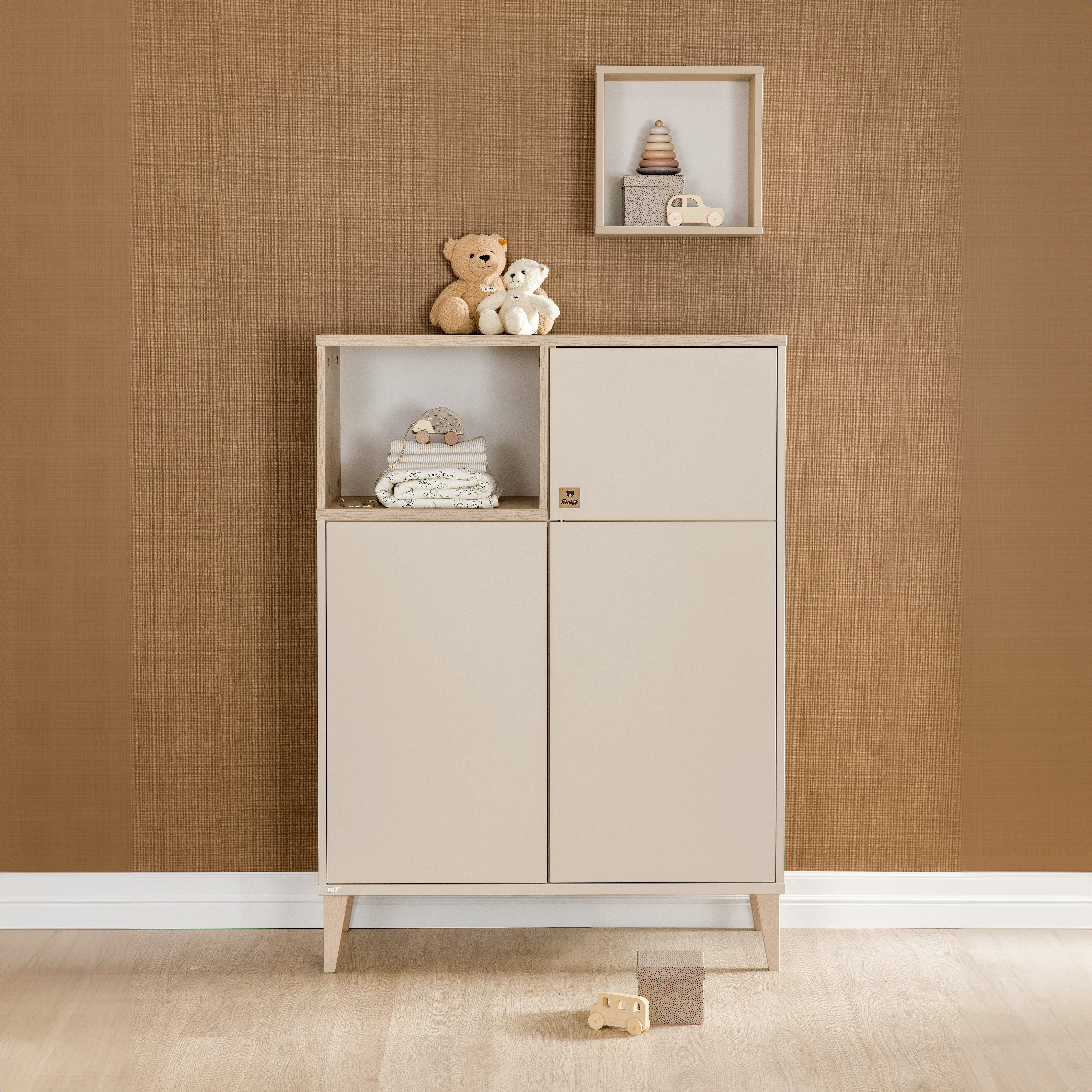 PAIDI Highboard MILA & BEN Steiff by PAIDI in Beige, 3 Türen mit Push-to-open, stabiles Regal mit Massivholz-Füßen, Standregal, geprüfte Qualität