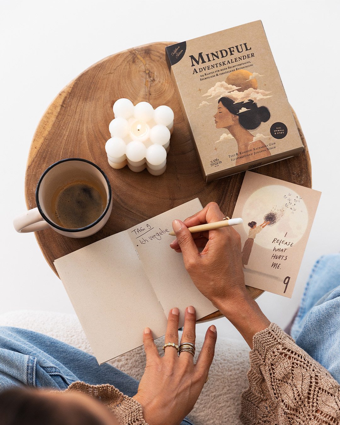 Oh Shanti Adventskalender Mindful Selflove Edition 2026 – Achtsamkeit & Selbstliebe, Selbstliebe-Adventskalender mit 24 Achtsamkeitskarten, Journal & Stift – Bild 5 von 5