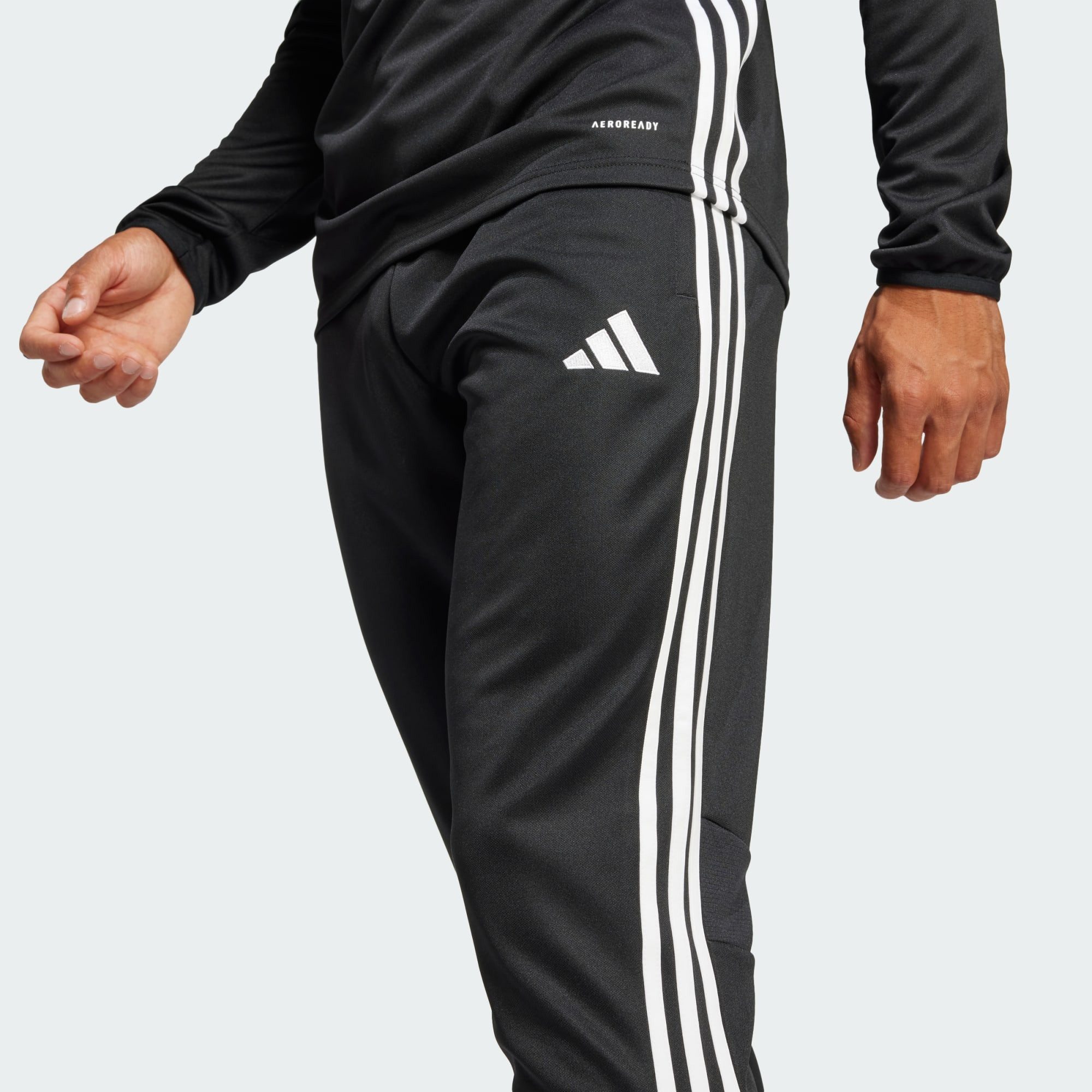 adidas Performance Trainingshose TIRO 25 ESSENTIALS TRAININGSHOSE (1-tlg)