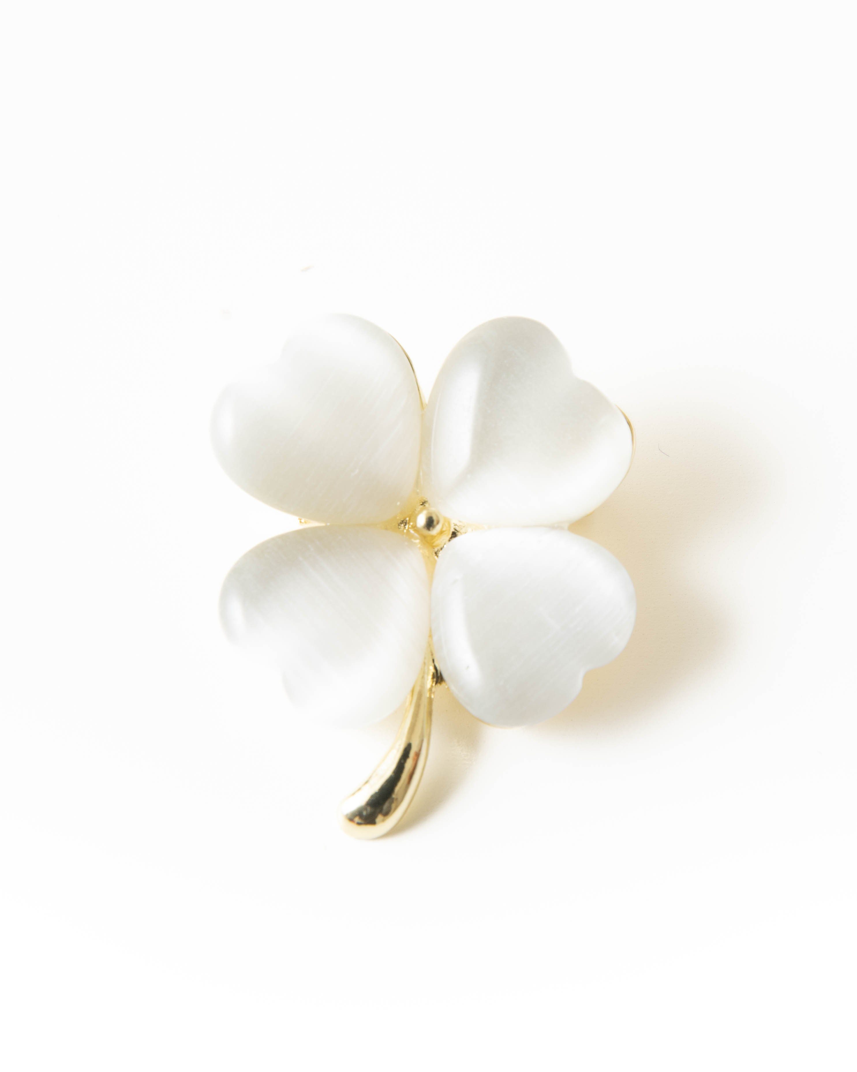 MayTree Brosche "Glücksklee", Perlmuttoptik (Stück, 1-tlg), Metallbrosche i günstig online kaufen