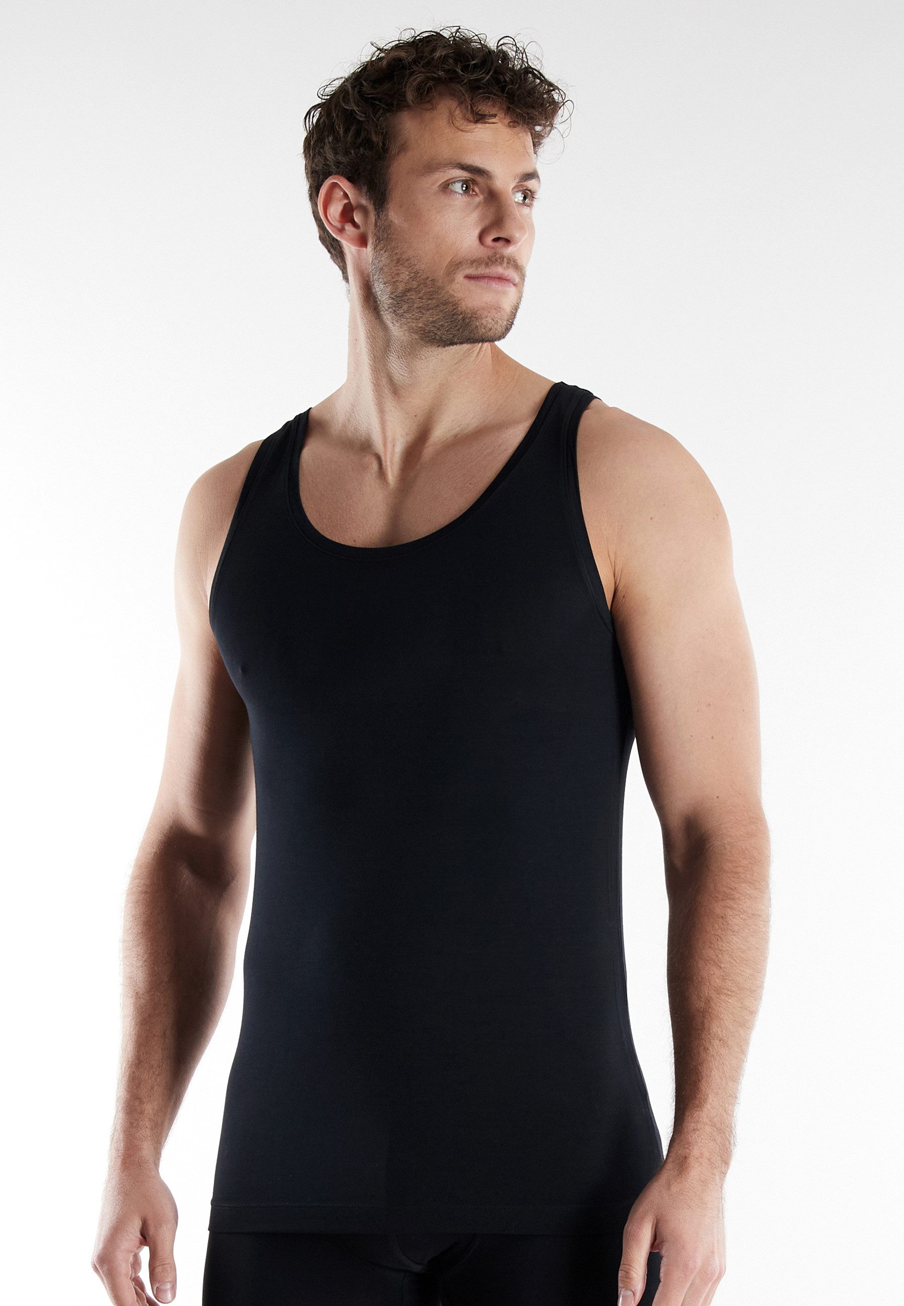 bugatti Unterhemd BUGATTI Herren Unterhemd schwarz uni (1-St) günstig online kaufen