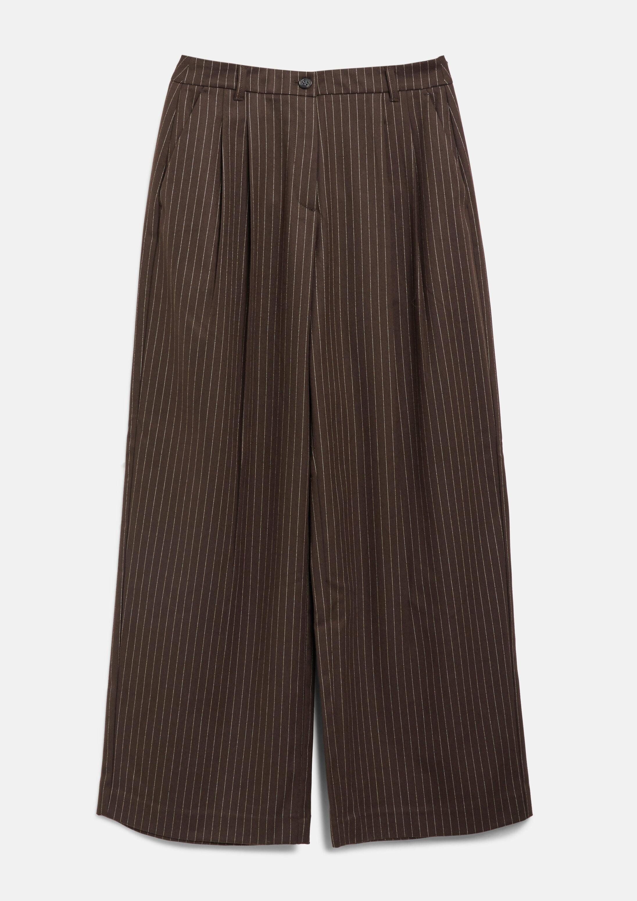 s.Oliver Chinos Hose Weiche Extra Wide Leg Hose mit Bundfalten – Bild 5 von 5